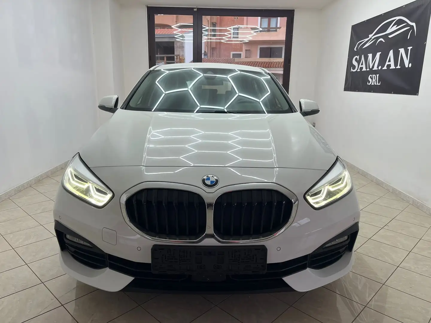 BMW 116 116d Business Advantage Bianco - 2