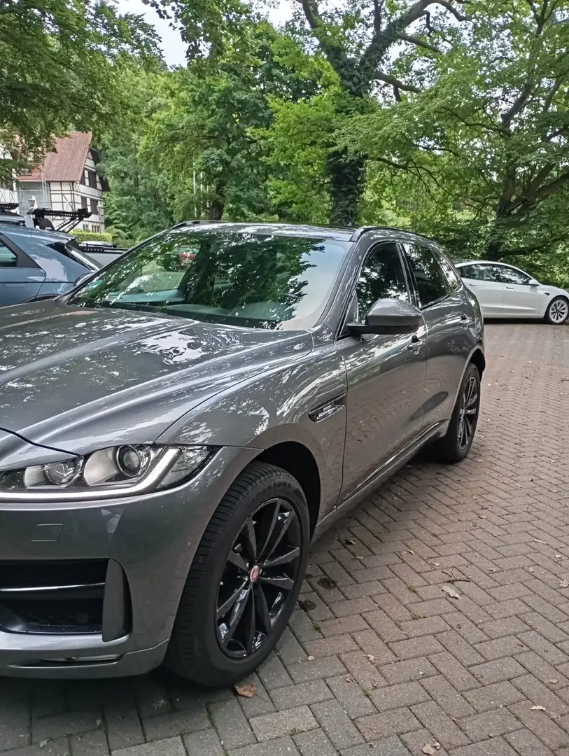 Jaguar F-Pace 30d AWD R-Sport - 2