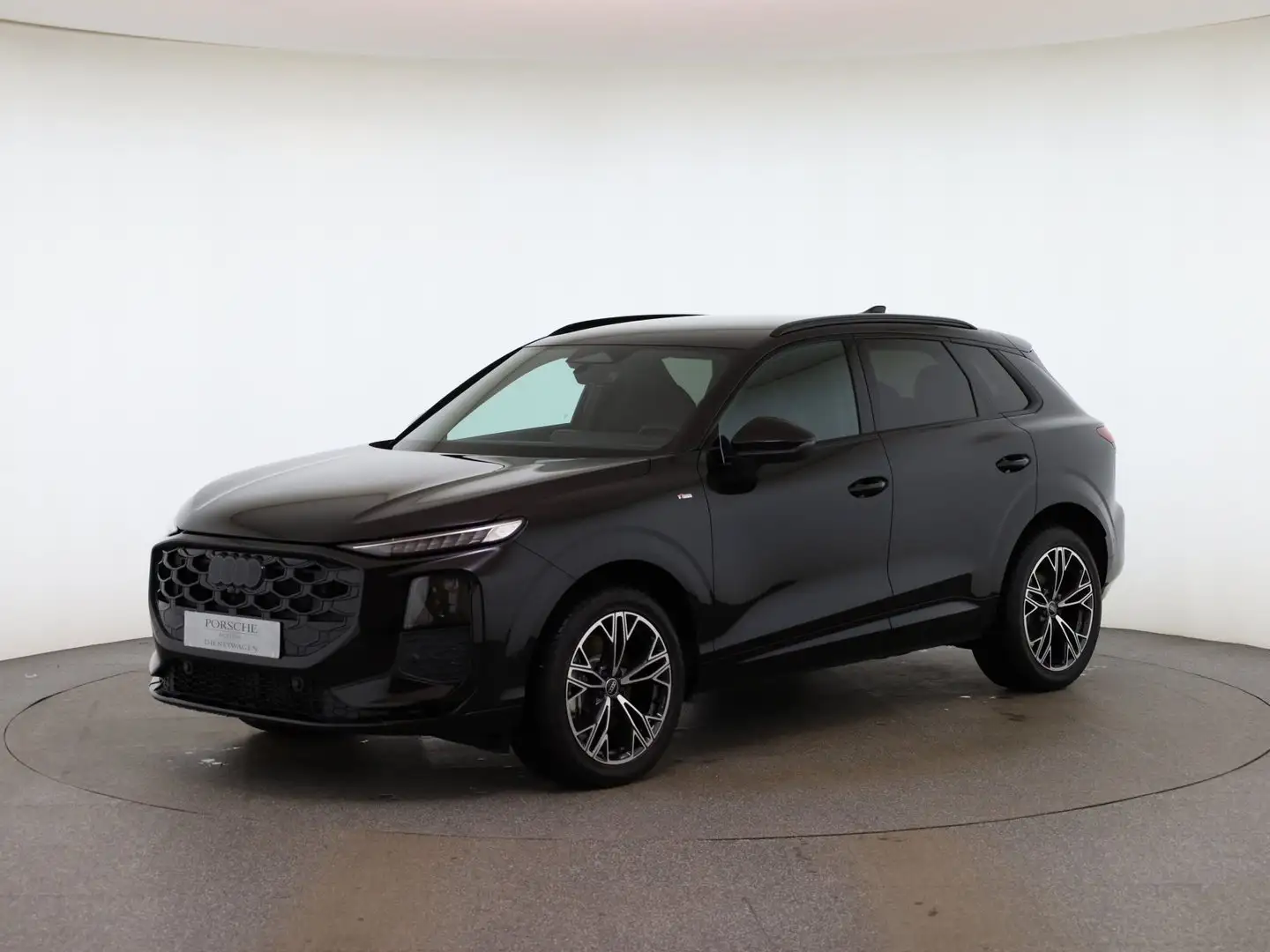 Audi Q3 TDI 110 kW Schwarz - 1