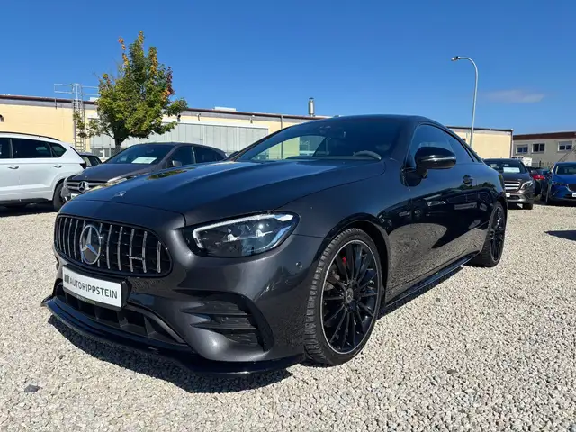 Mercedes-Benz E 220 E220d Coupé AMG Night Edition +BURMESTER+PANO+