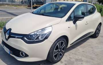 5p 1.5 dci energy Zen (live) s&s 75cv E6