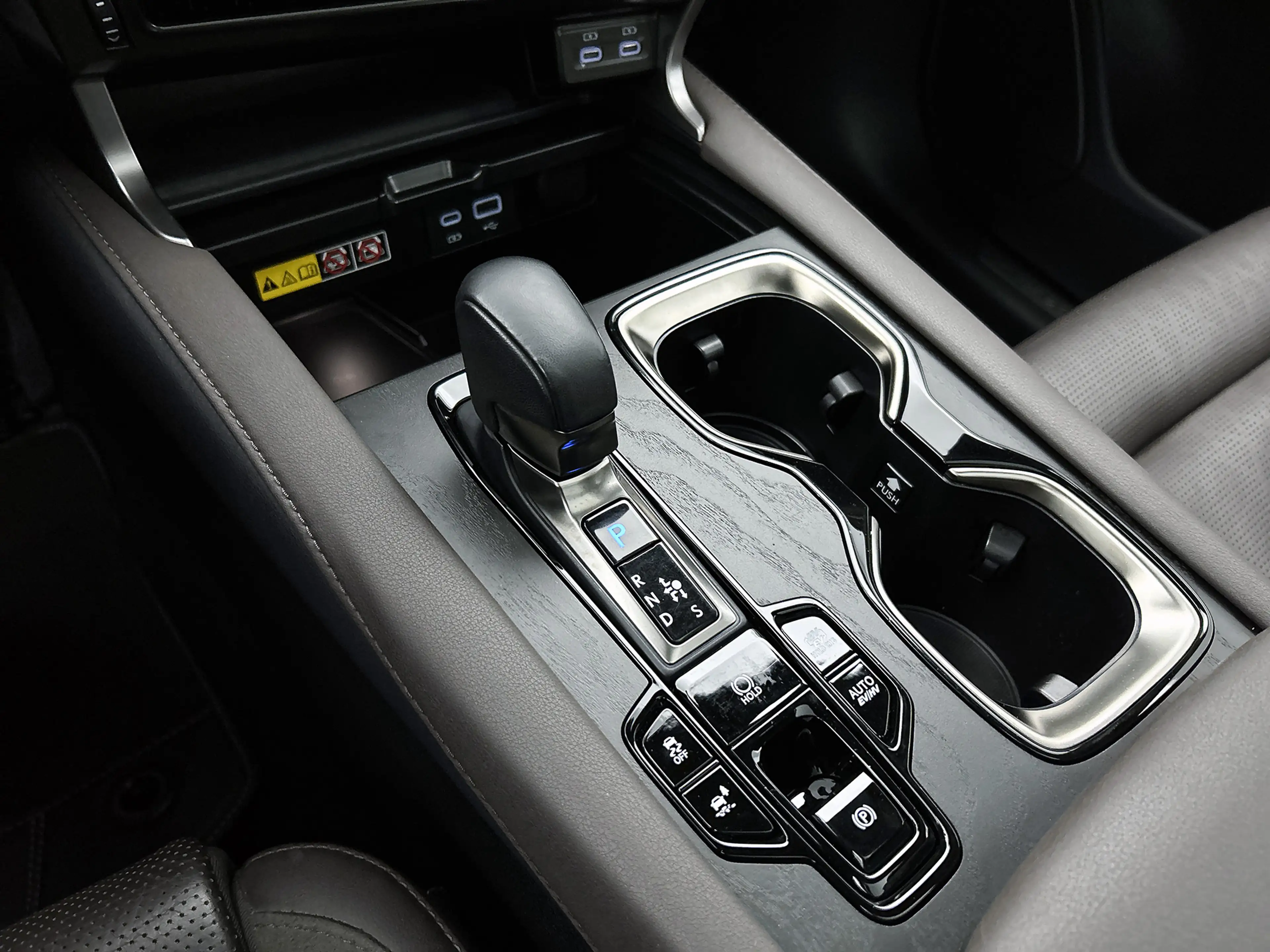 Lexus RX 450h 450h+ Plug-in Hybrid President Line | Afneembare T — photo 12