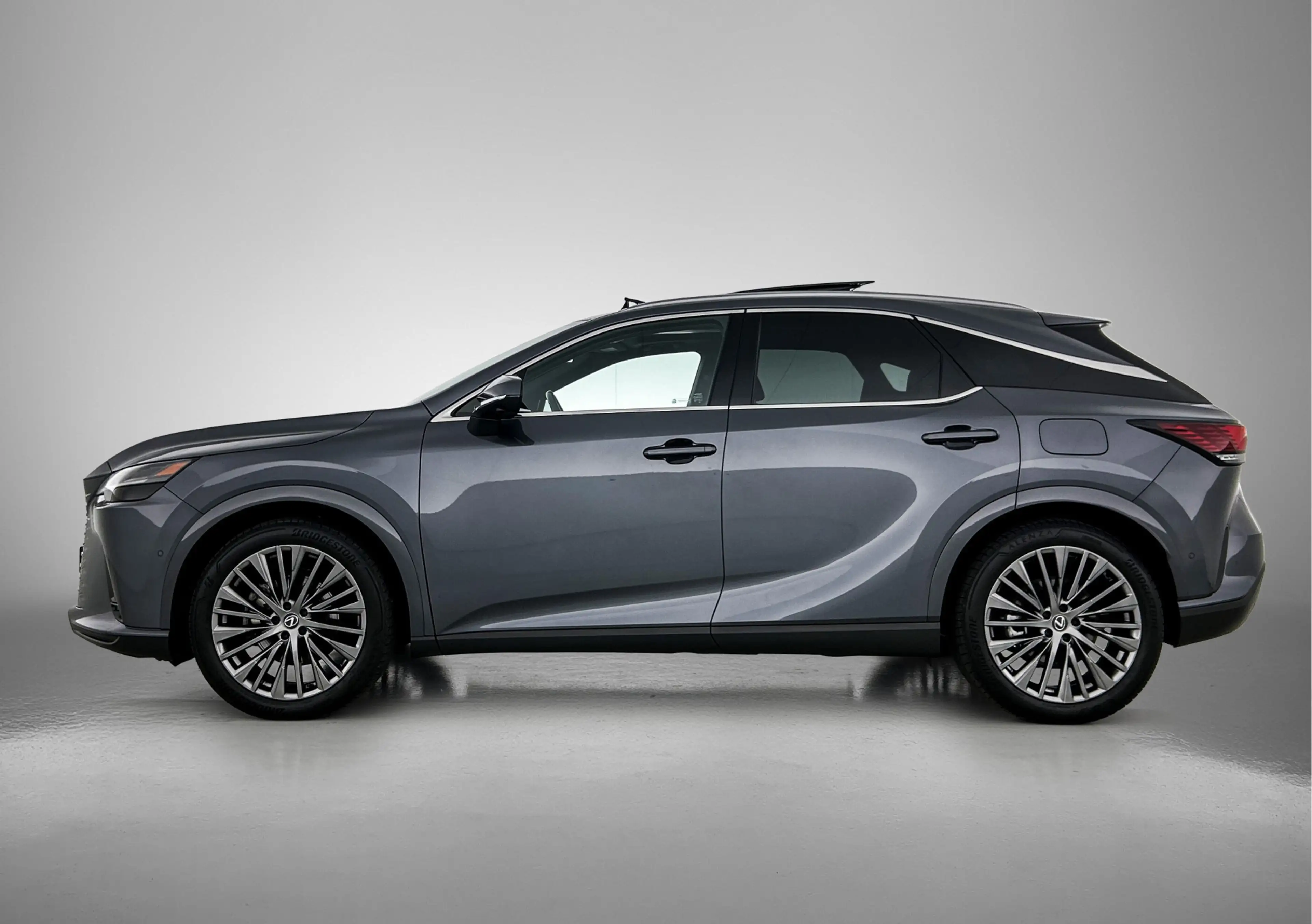 Lexus RX 450h 450h+ Plug-in Hybrid President Line | Afneembare T — photo 3