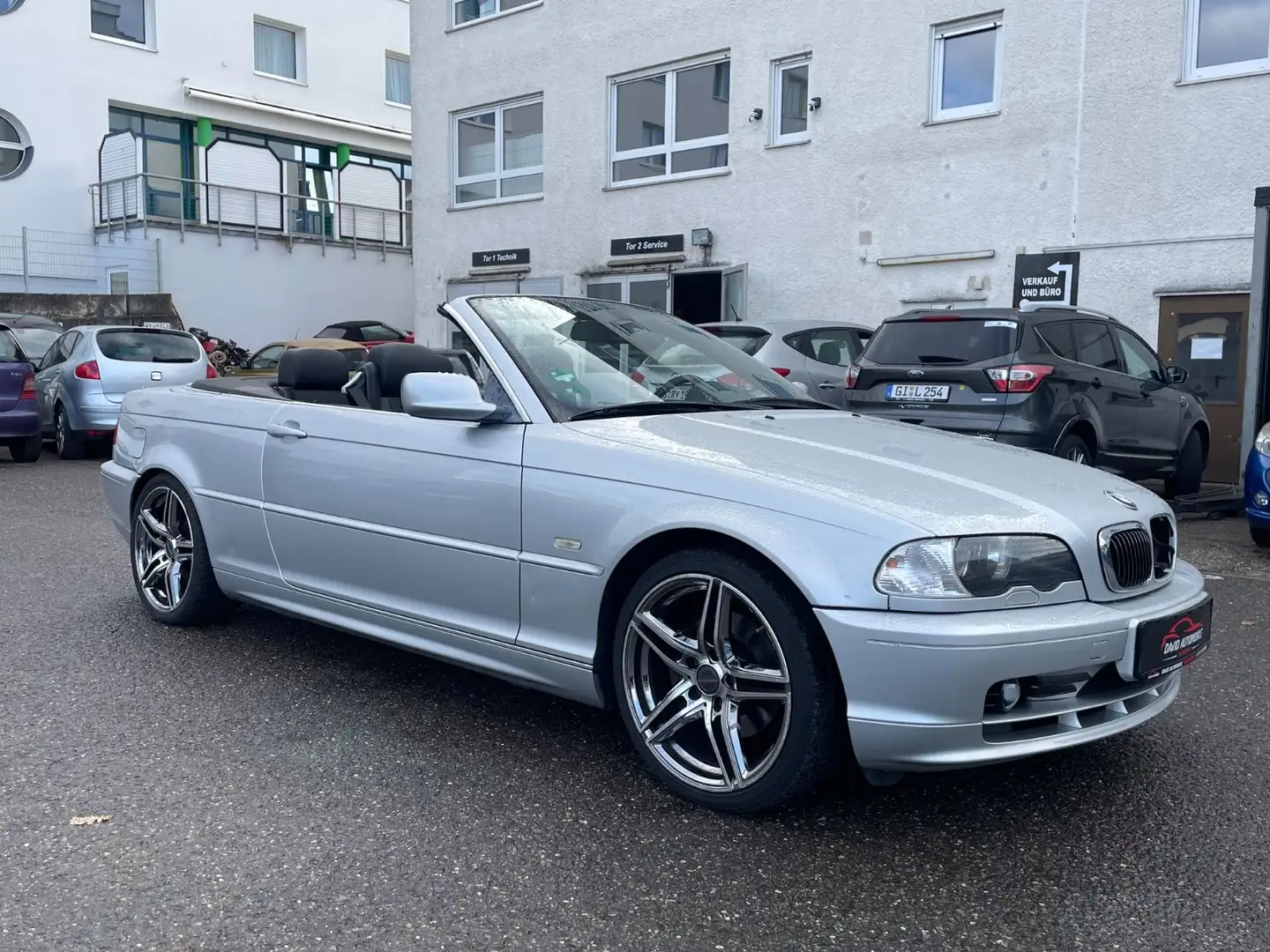BMW 320 CI Cabrio*Alu*Automatik*Gepflegt*SHZ*Navi* Silber - 2