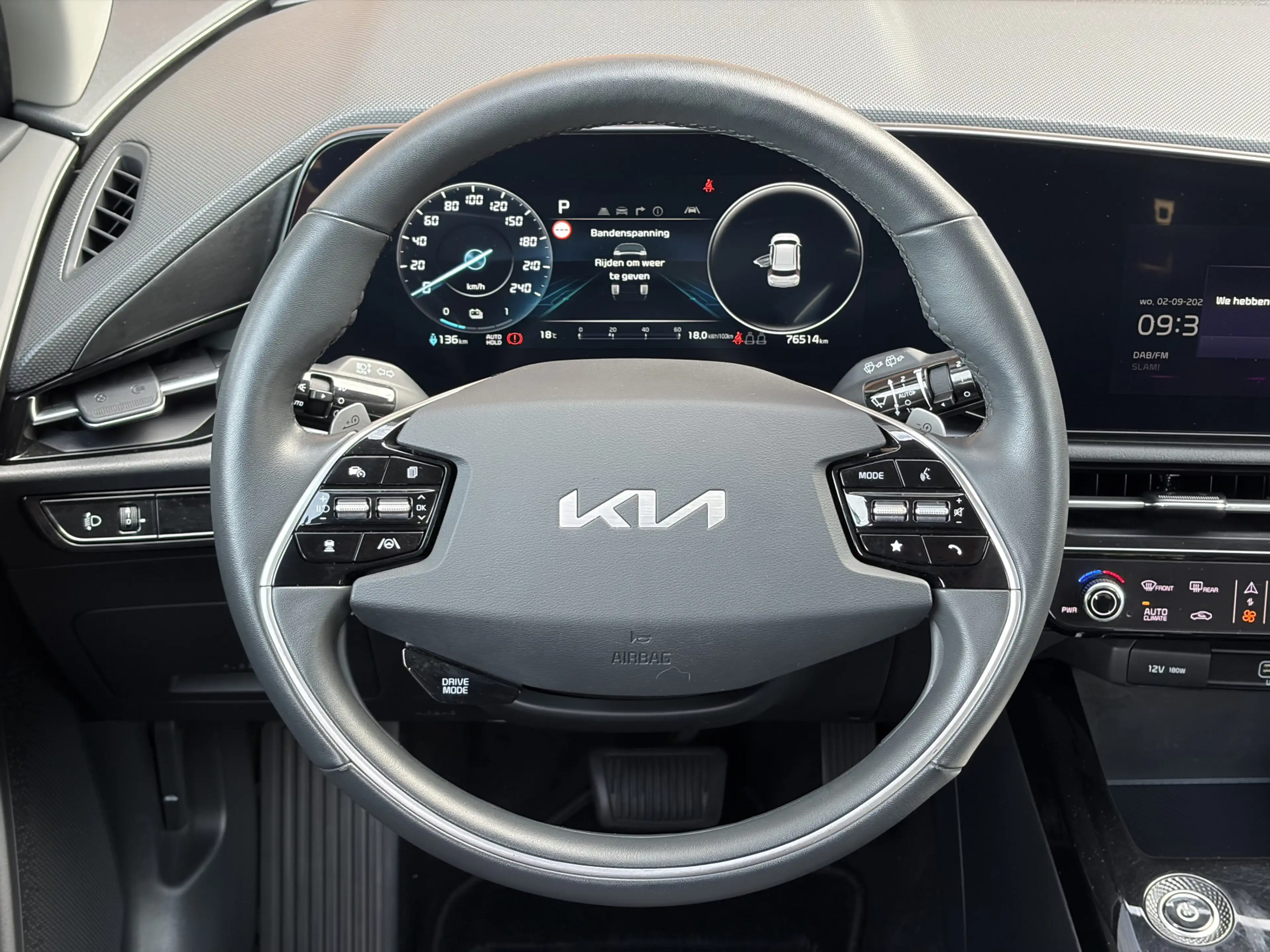 Kia e-Niro EV DynamicLine 64.8 kWh Stoel-stuurverwarming / Ca — photo 24