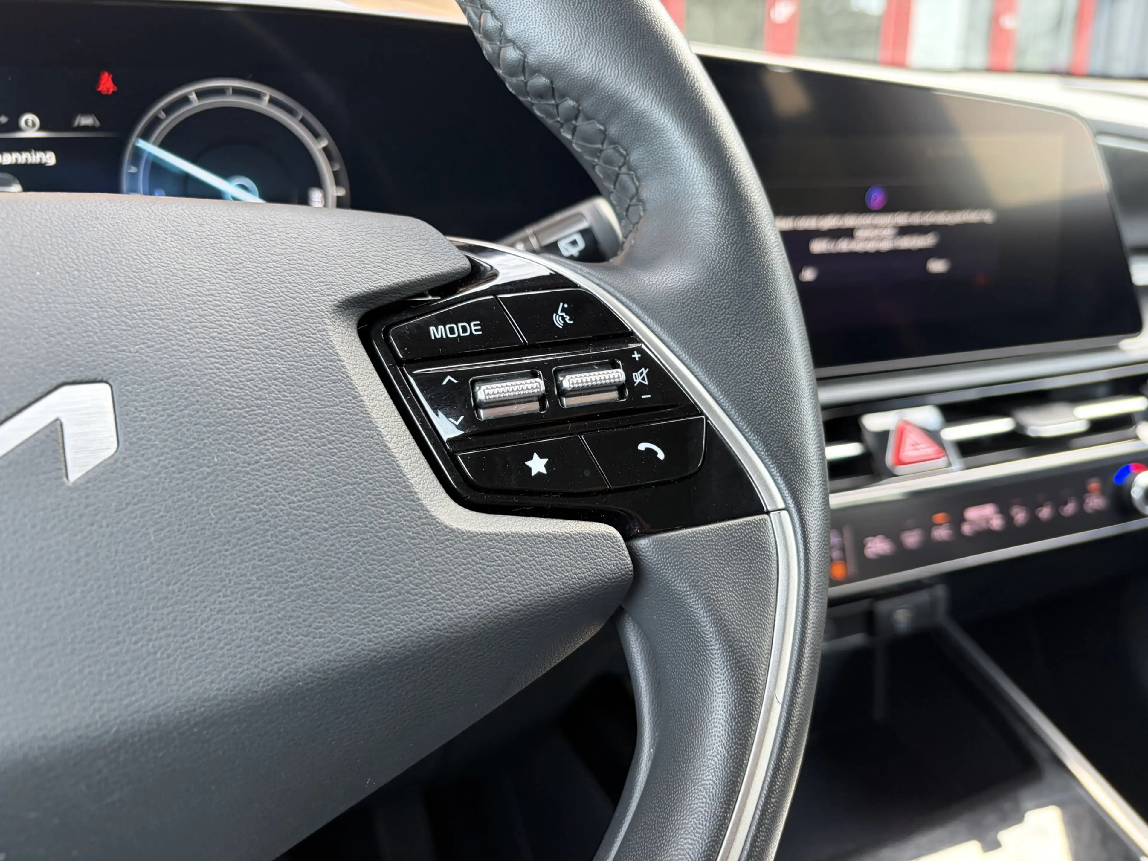 Kia e-Niro EV DynamicLine 64.8 kWh Stoel-stuurverwarming / Ca — photo 29