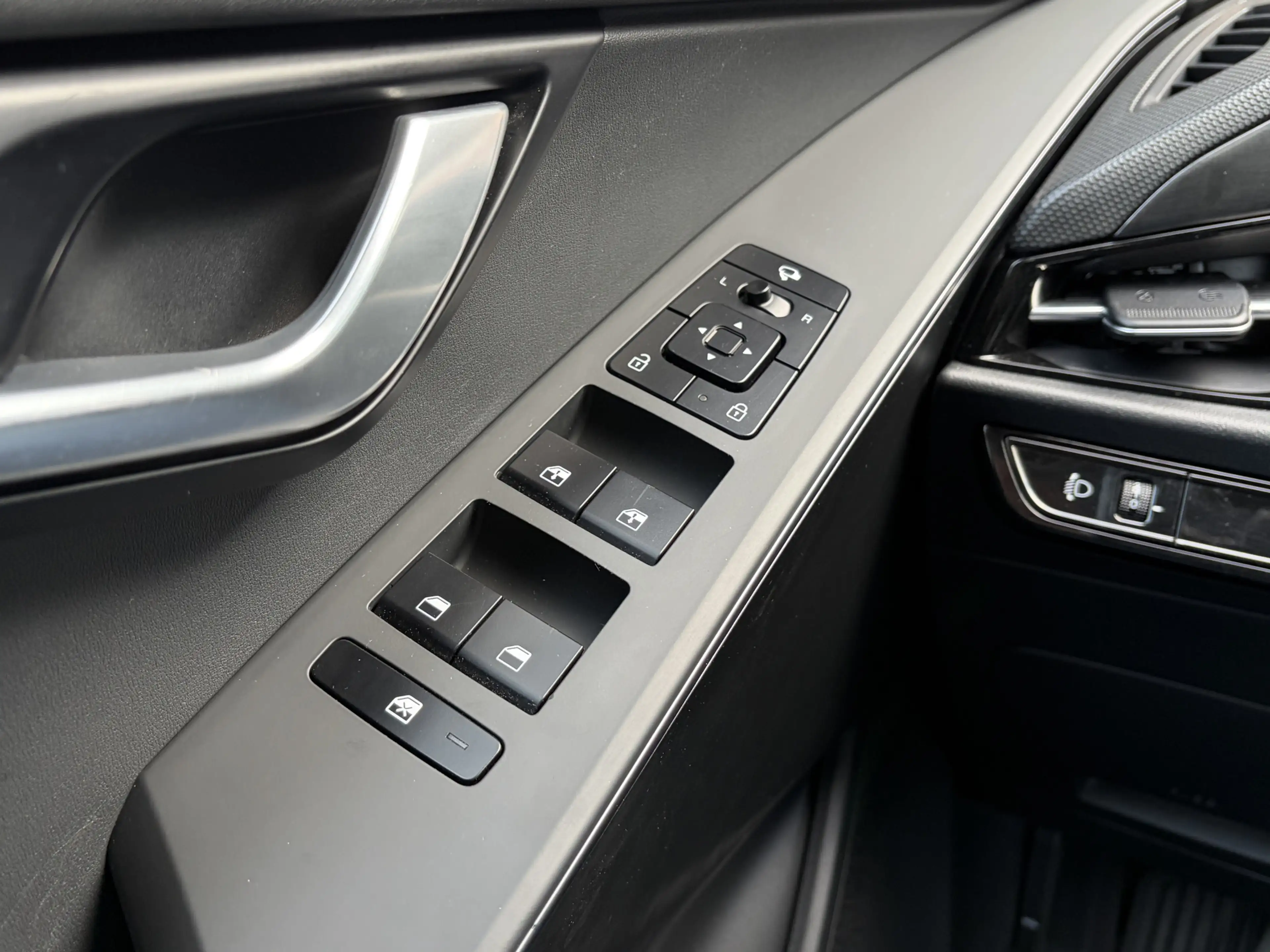 Kia e-Niro EV DynamicLine 64.8 kWh Stoel-stuurverwarming / Ca — photo 47