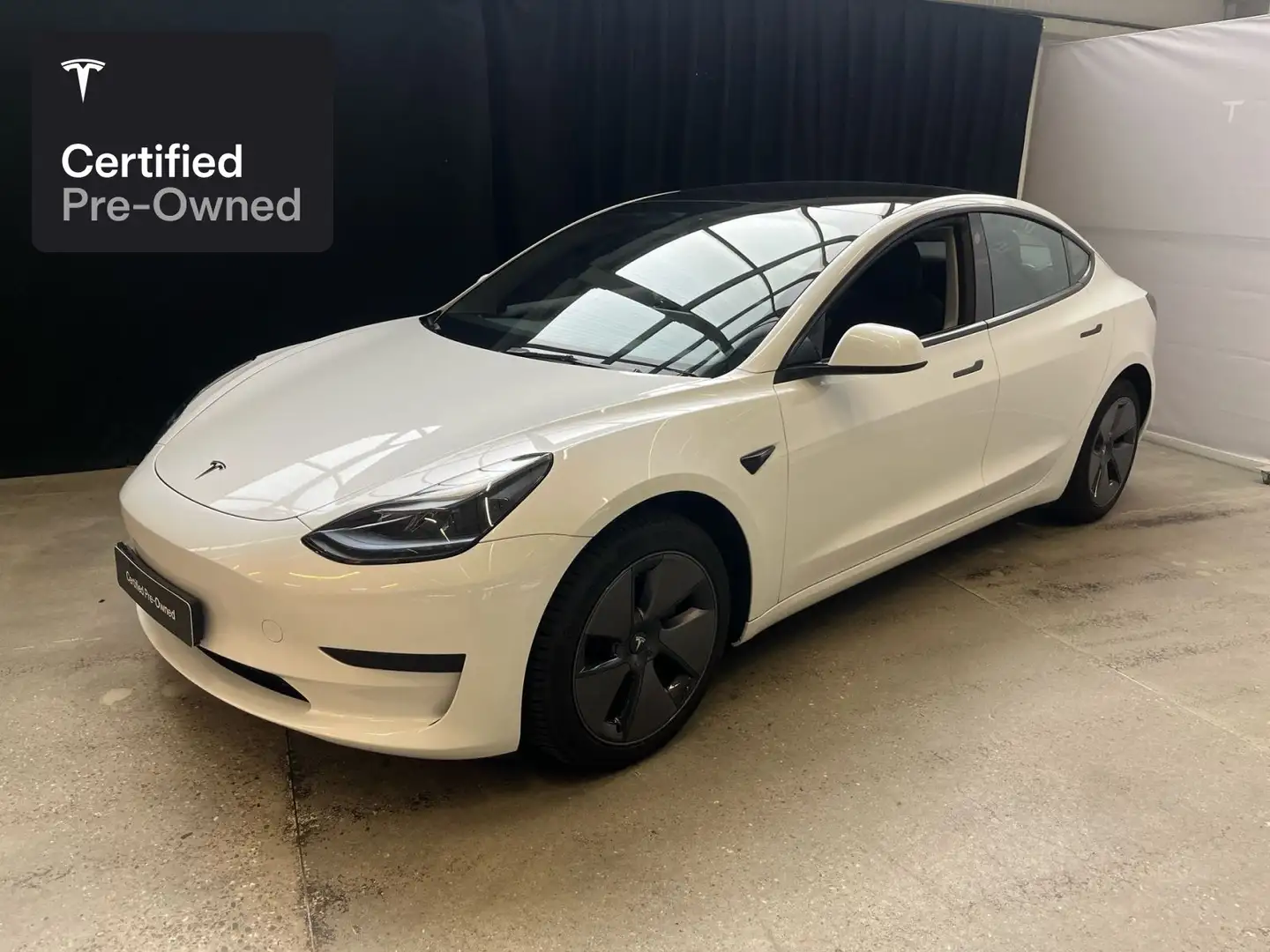 Tesla Model 3 Rear-Wheel Drive “Certified Pre-Owned” Blanc - 1