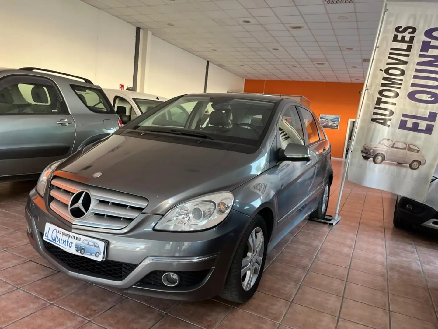 Mercedes-Benz B 180 180CDI Gris - 1