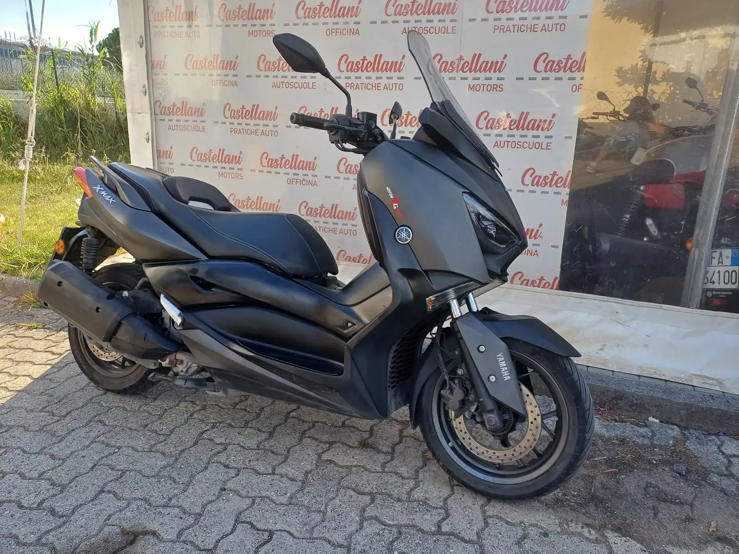 Yamaha X-Max 300 YAMAHA X-MAX 300 ANNO 2022 KM 60.250 Nero - 2