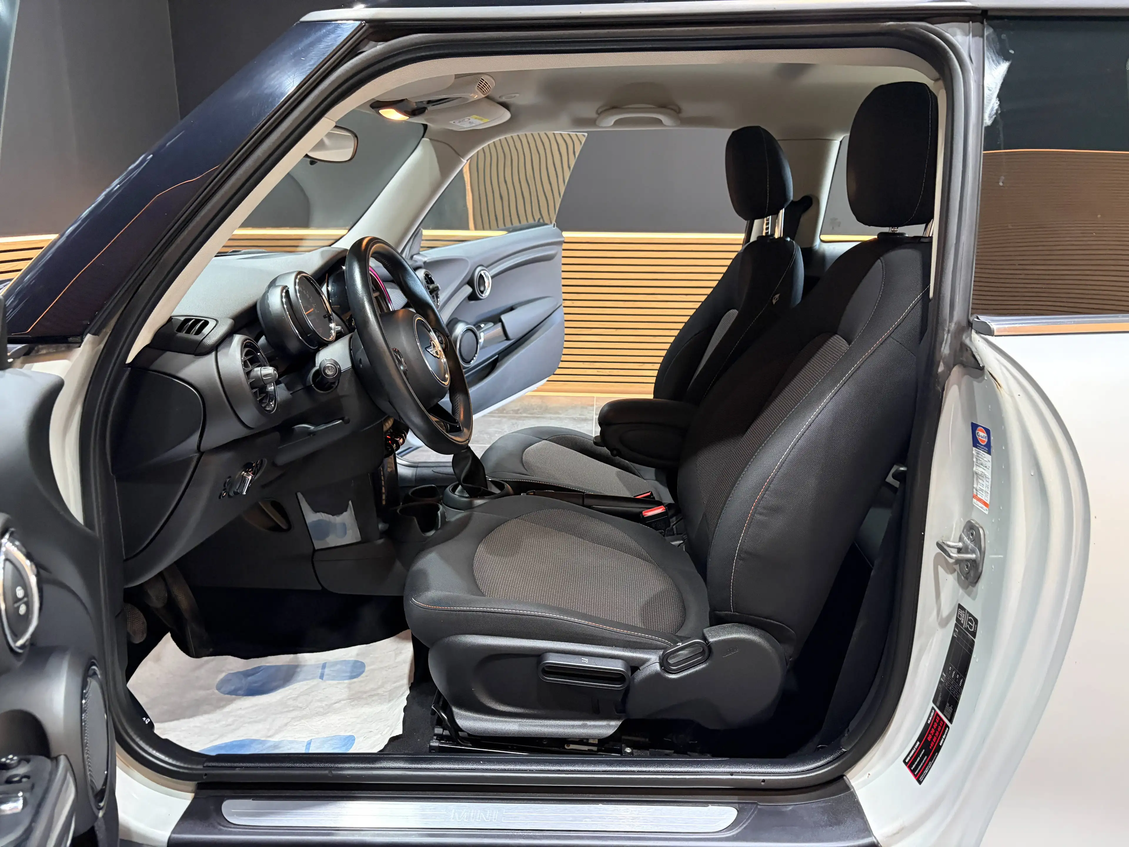 MINI Cooper D 1.5 D *SIEGE CHAUFF*CRUISE CONTROL*GARANTIE* — photo 7