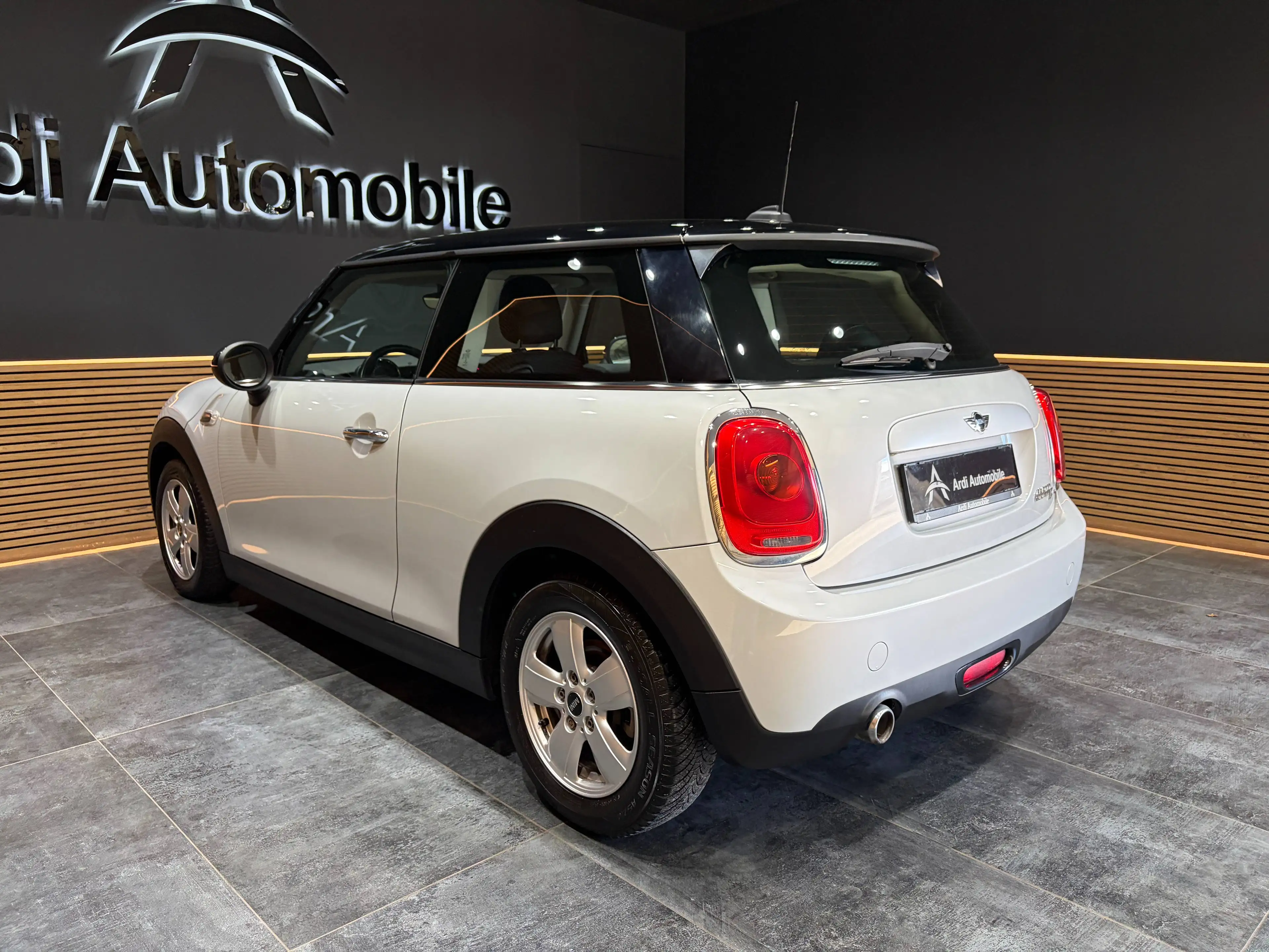 MINI Cooper D 1.5 D *SIEGE CHAUFF*CRUISE CONTROL*GARANTIE* — photo 6
