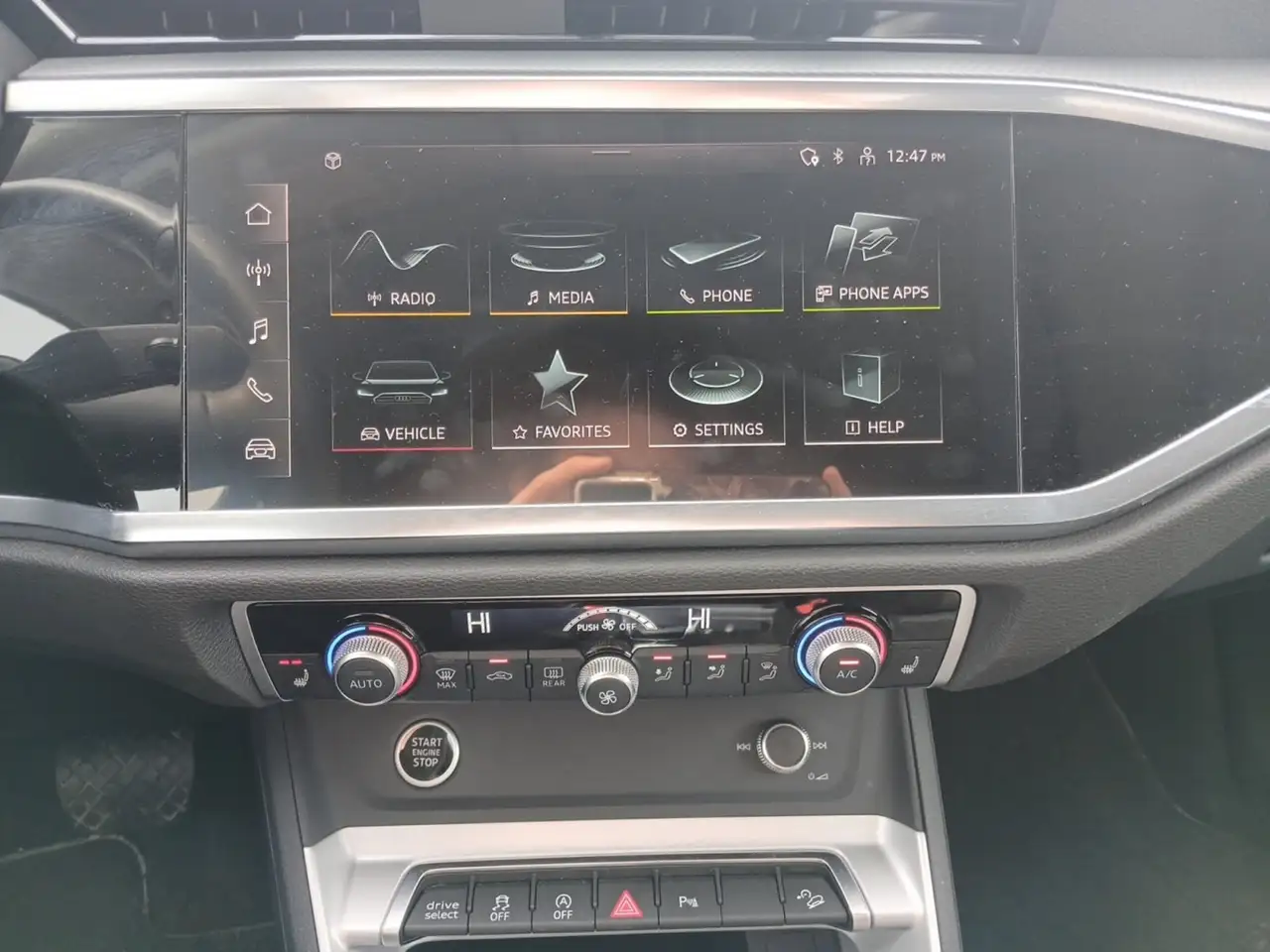 Audi Q3 снимка Audi Q3