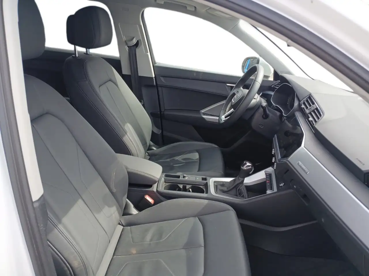 Audi Q3 снимка Audi Q3