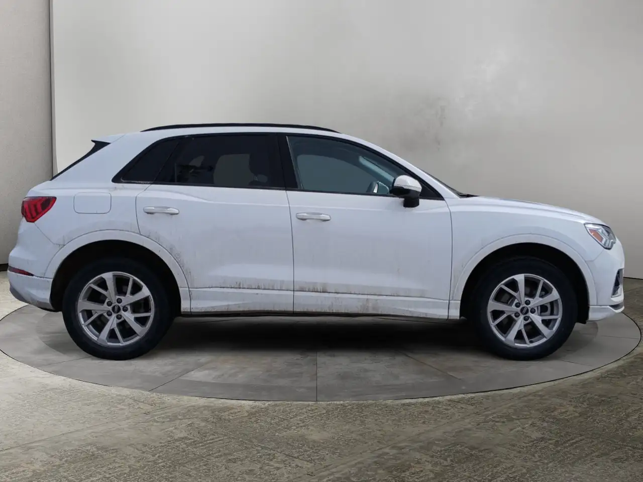Audi Q3 снимка Audi Q3