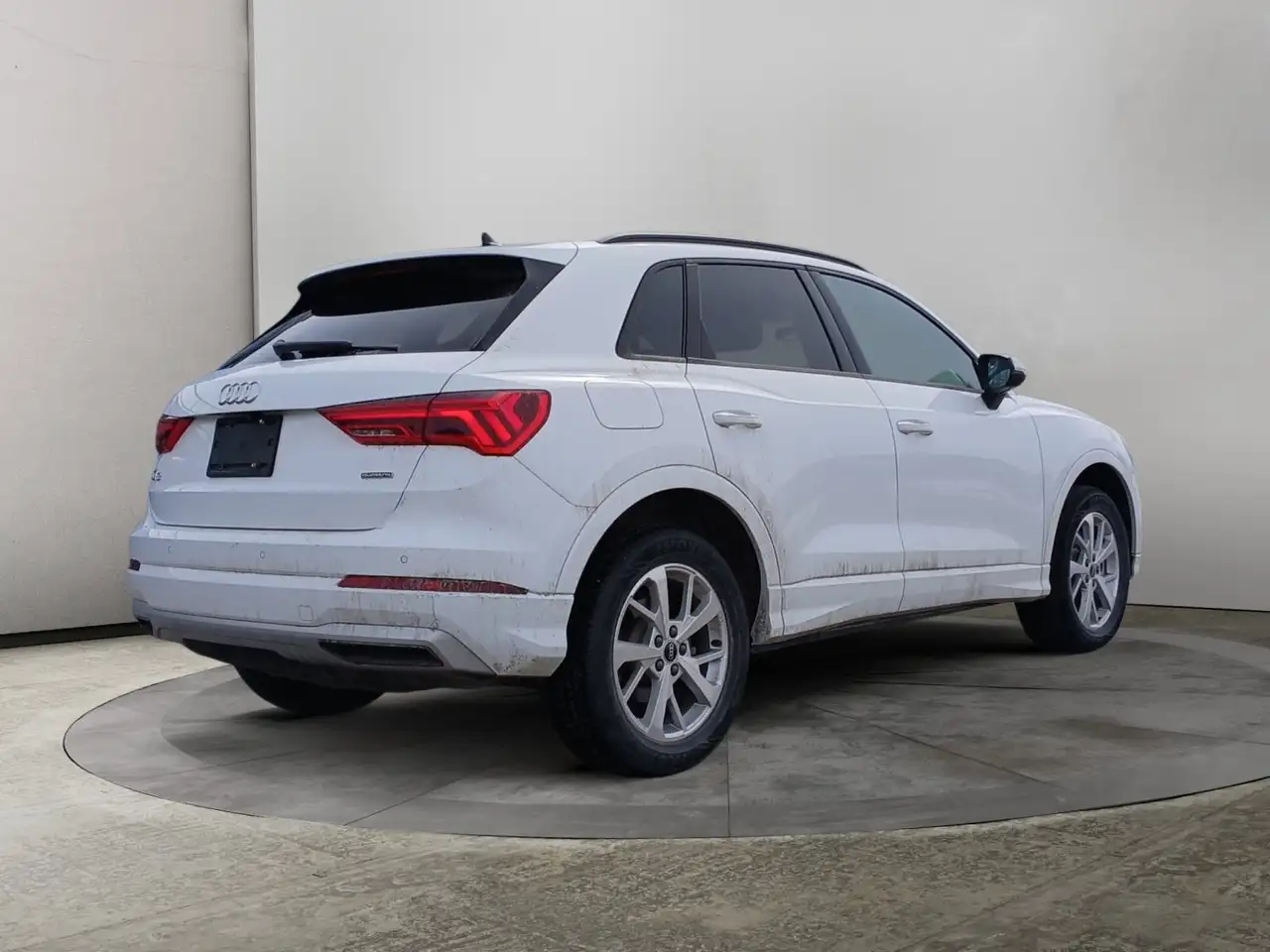 Audi Q3 снимка Audi Q3