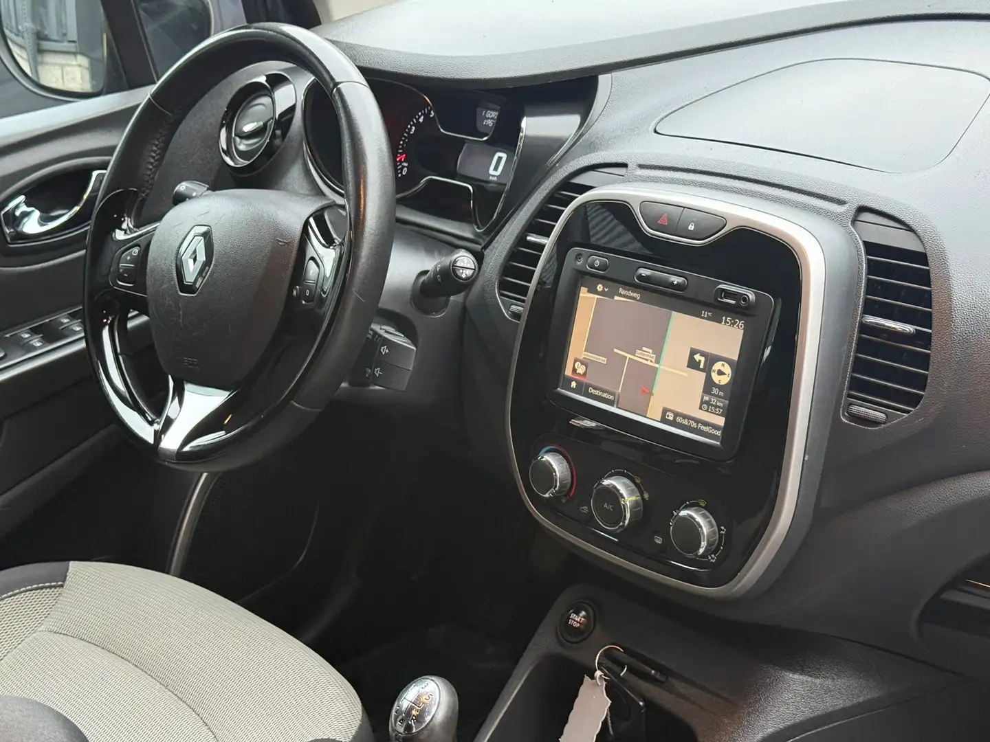 Renault Captur 0.9 TCe Expression Navi Airco Cruise Pdc Trekhaak Blau - 2