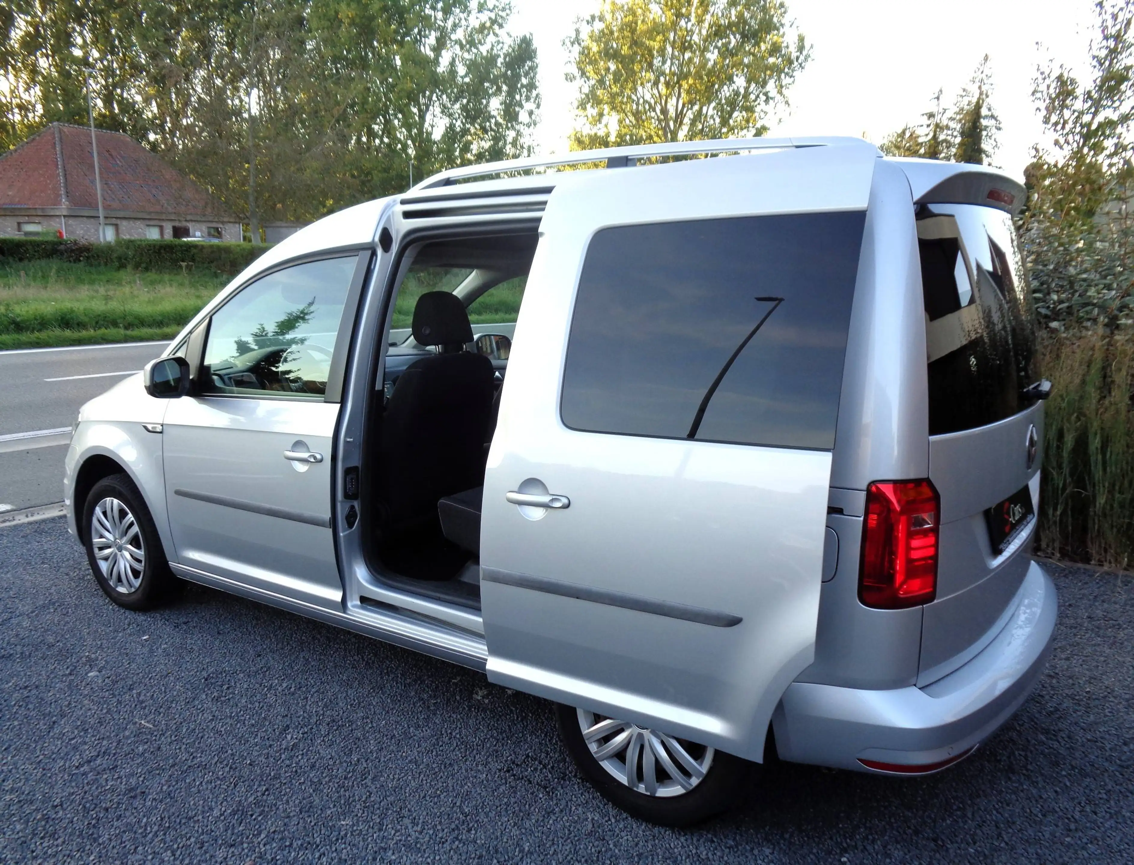 Volkswagen Caddy Caddy 1.4 TSI Comfortline DSG//Eerste Eigenaar //Zetelverwarming//Garantie — photo 2