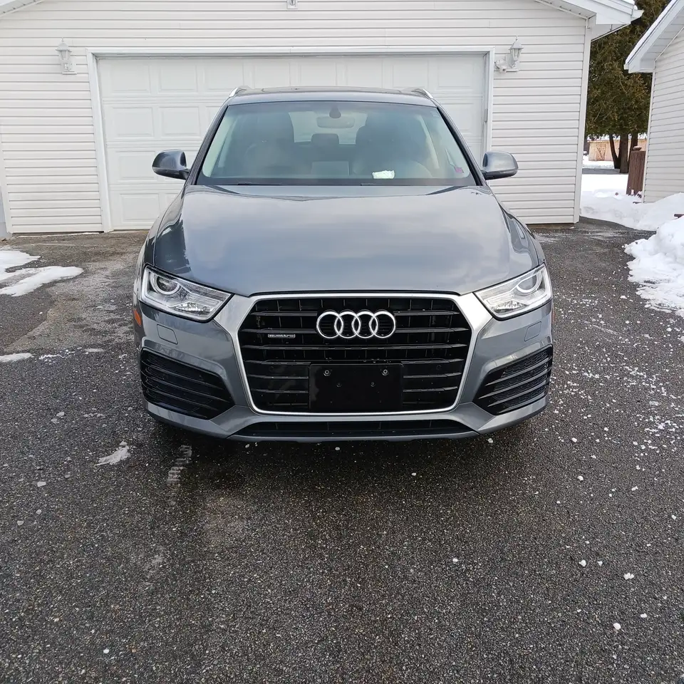 Audi Q3 снимка Audi Q3