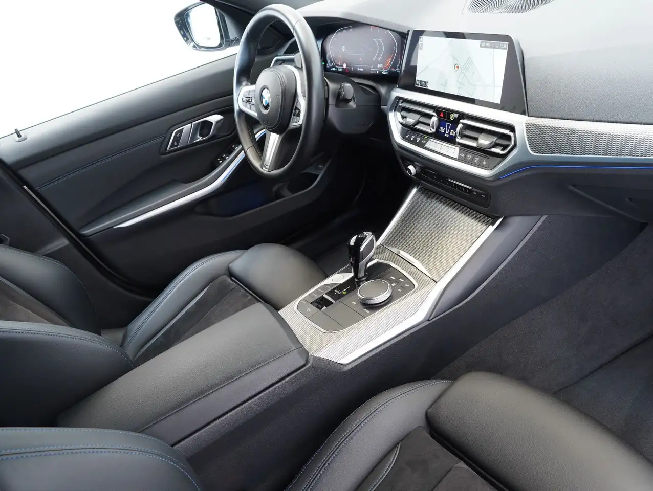 BMW 320 d xDrive Touring M Sport INDIVIDUAL/HERITAGE 12