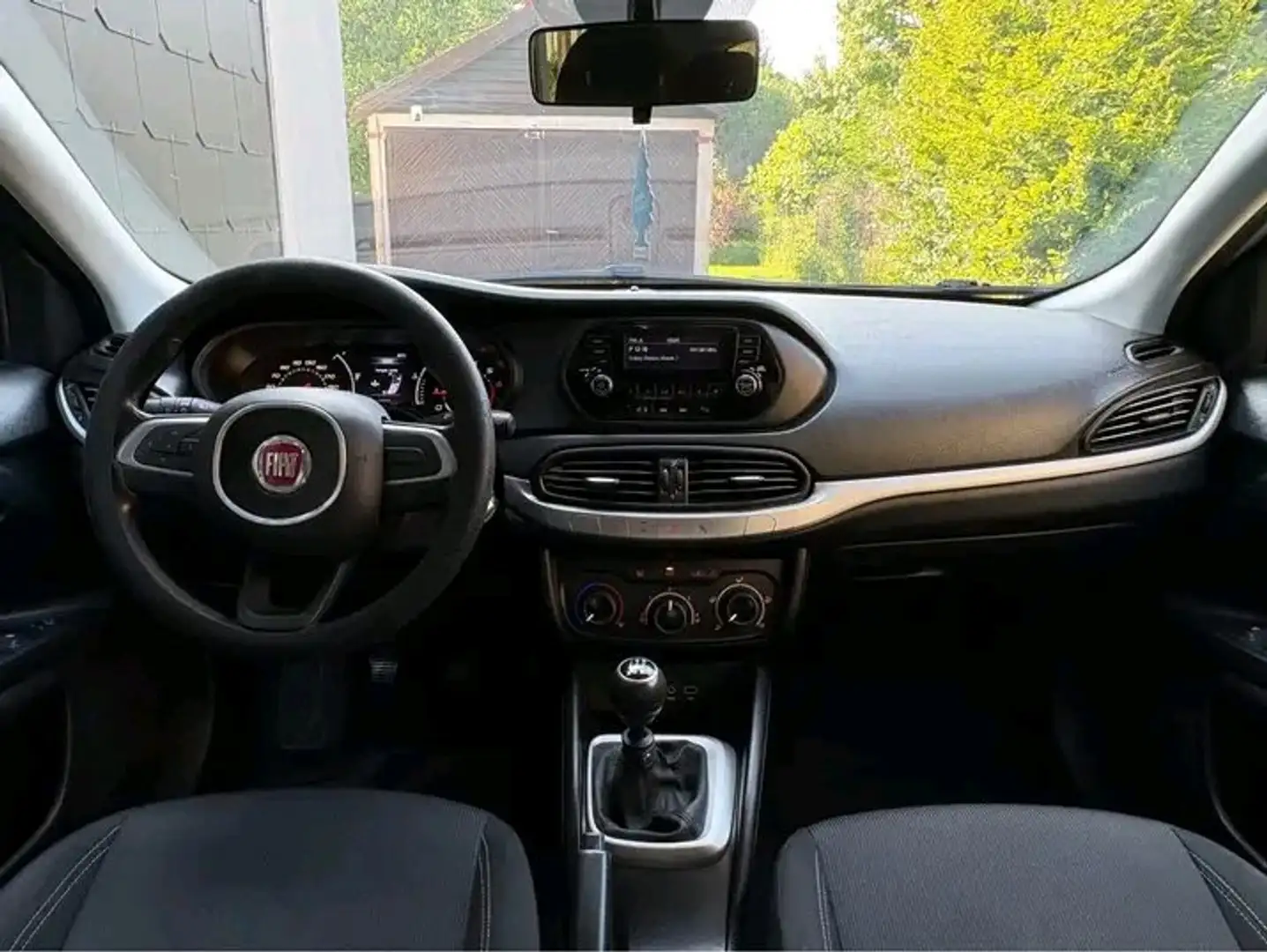 Fiat Tipo Tipo 1.4i Easy Grijs - 2