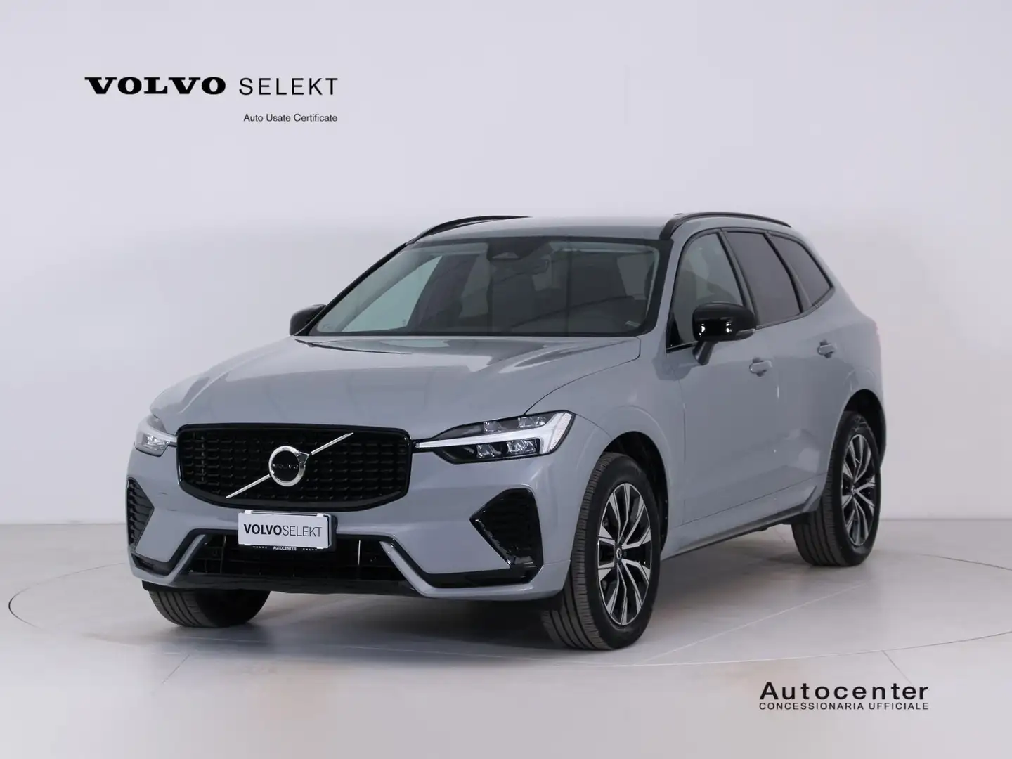 Volvo XC60 XC60 B4 (d) 197CV AWD GEARTRONIC PLUS DARK Grigio - 1