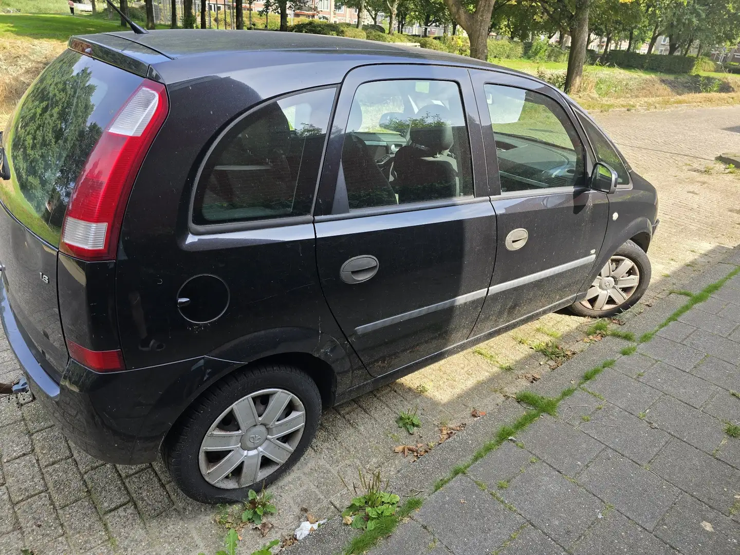 Opel Meriva 1.6-16V Maxx Cool Zwart - 2