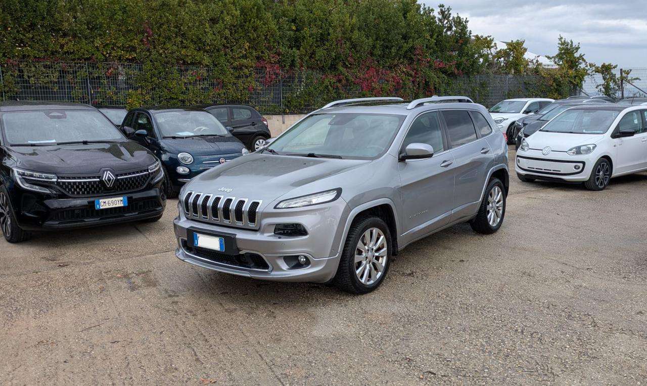 Jeep Cherokee OVERLAND 2.2d 200cv