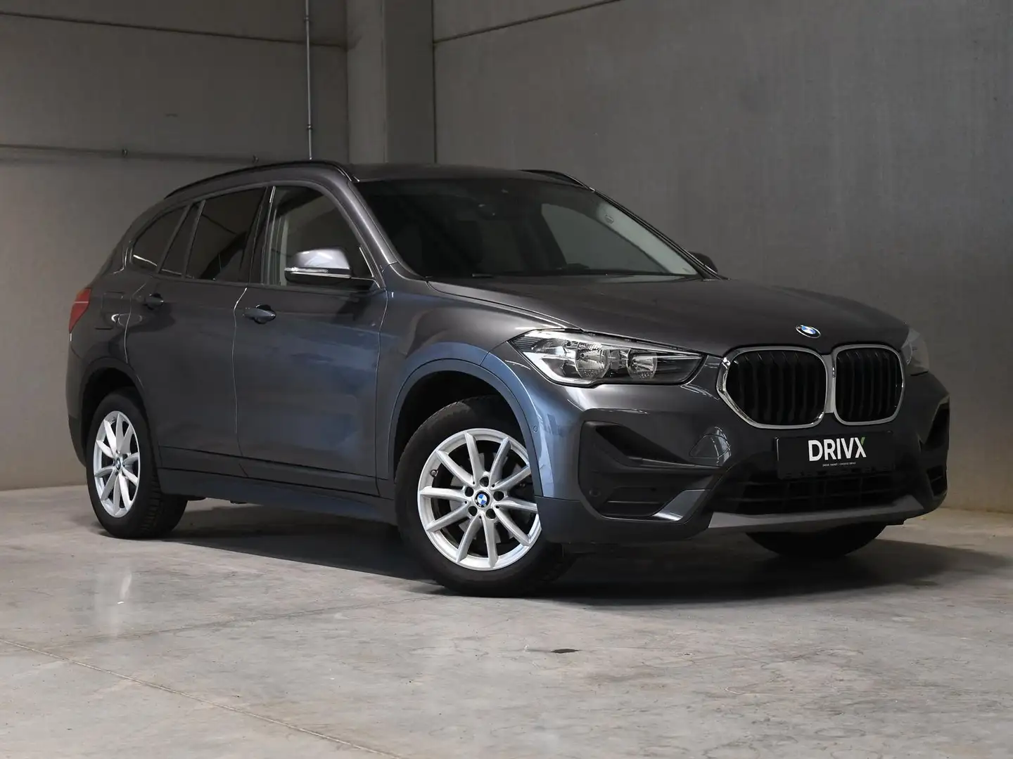 BMW X1 X1 sDrive18i Aut. Gris - 1