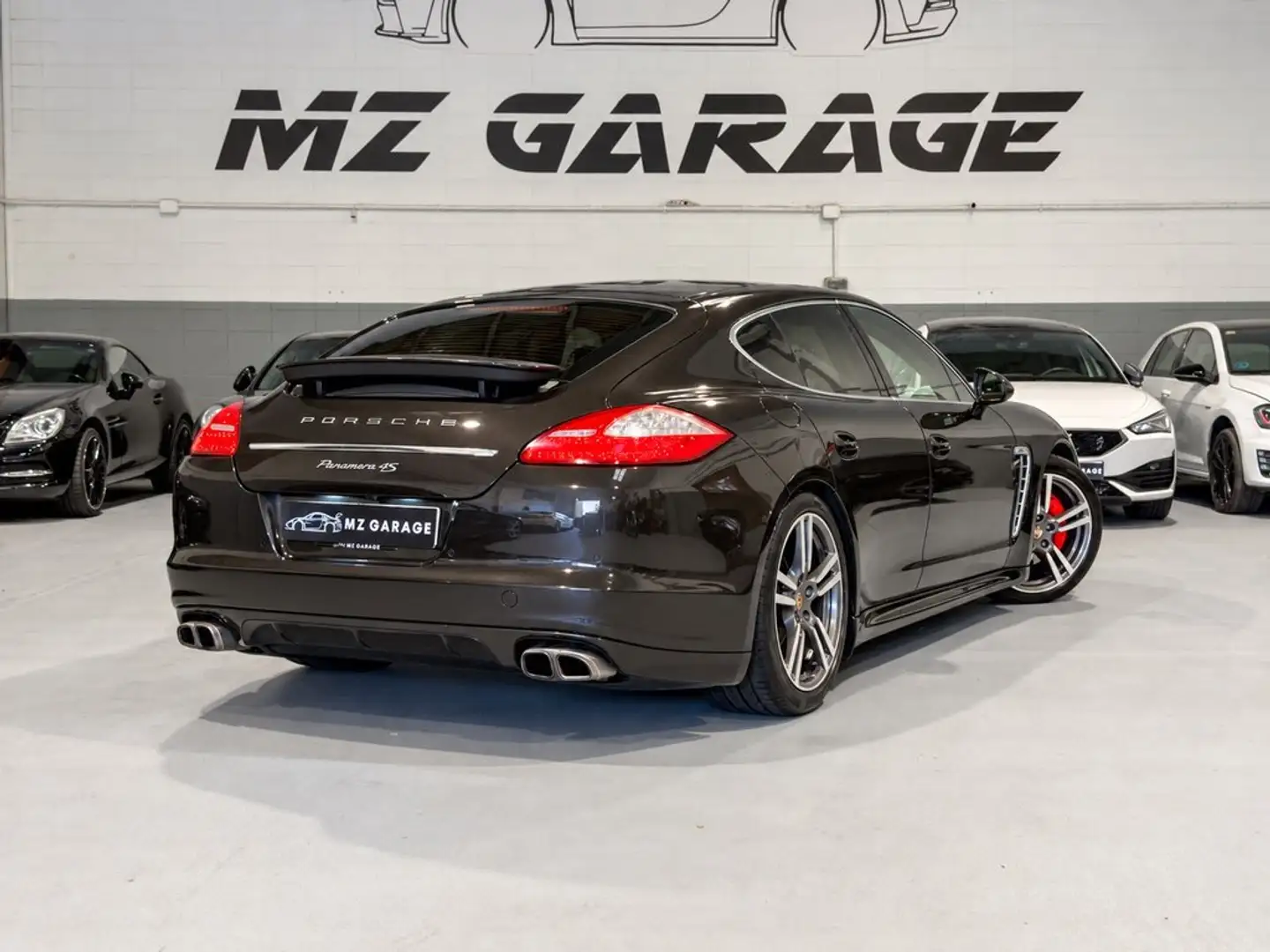 Porsche Panamera 4.8 4S Gris - 2