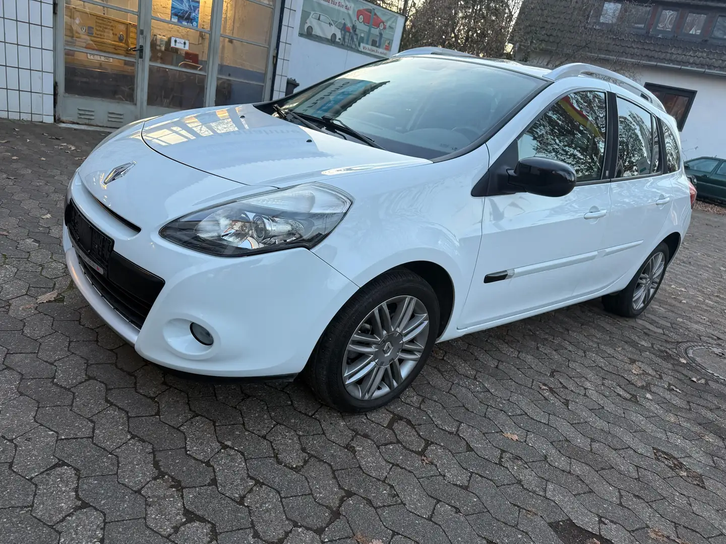 Renault Clio Clio 1.2 16V TCE Dynamique.Banoramadach .Navi Weiß - 2