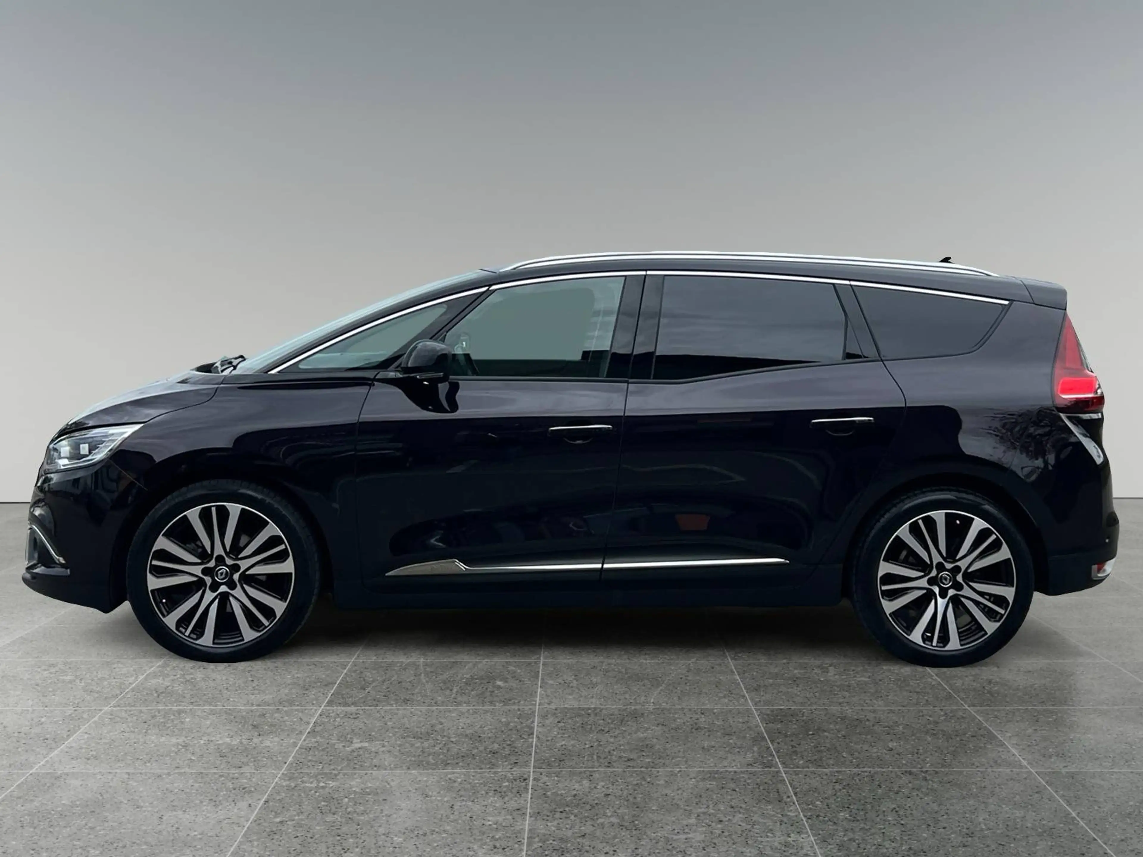 Renault Grand Scenic dCi Initiale Paris-GARANTIE 12 à 36 MOIS- — photo 3