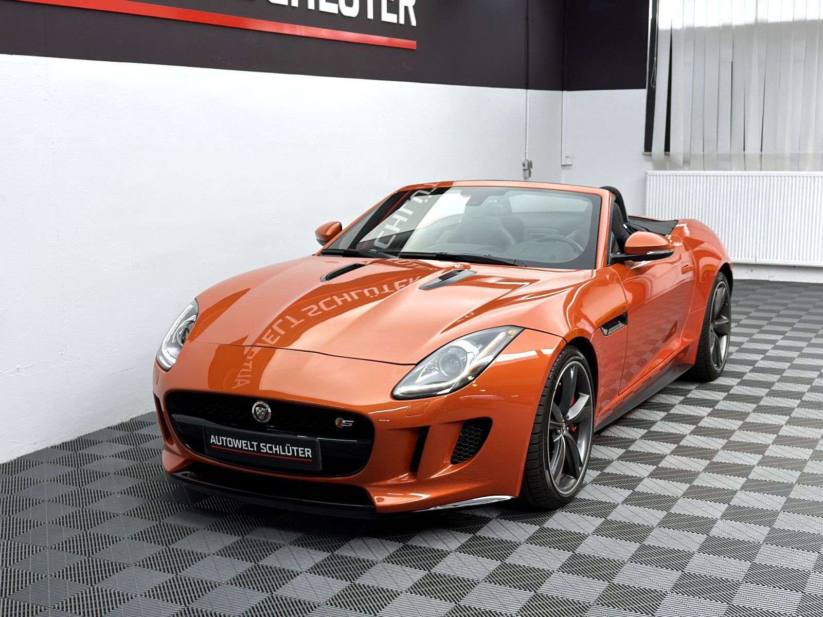 Second hand Jaguar F-Type 5.0 V8
