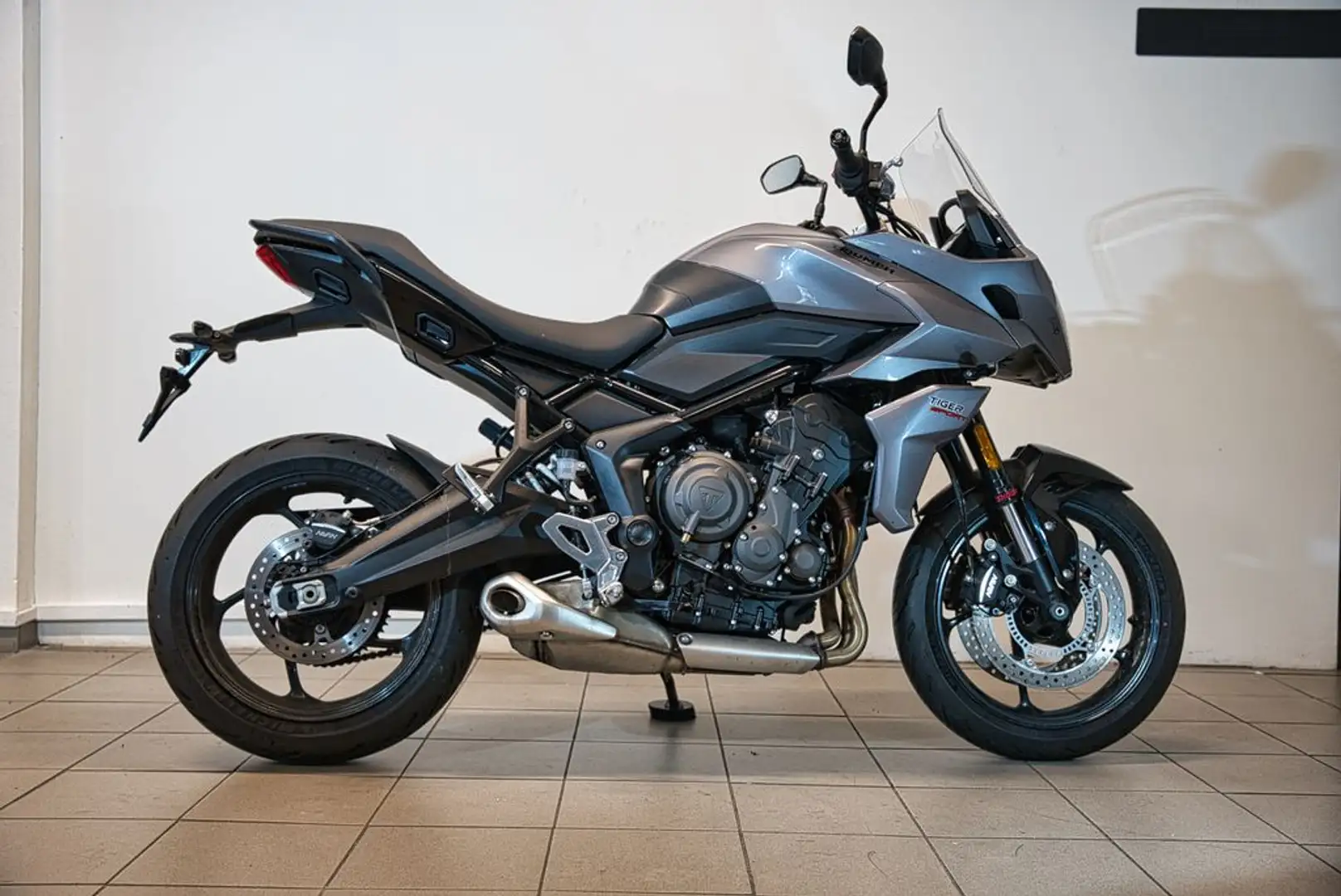 Triumph Tiger Sport 660 Negro - 2