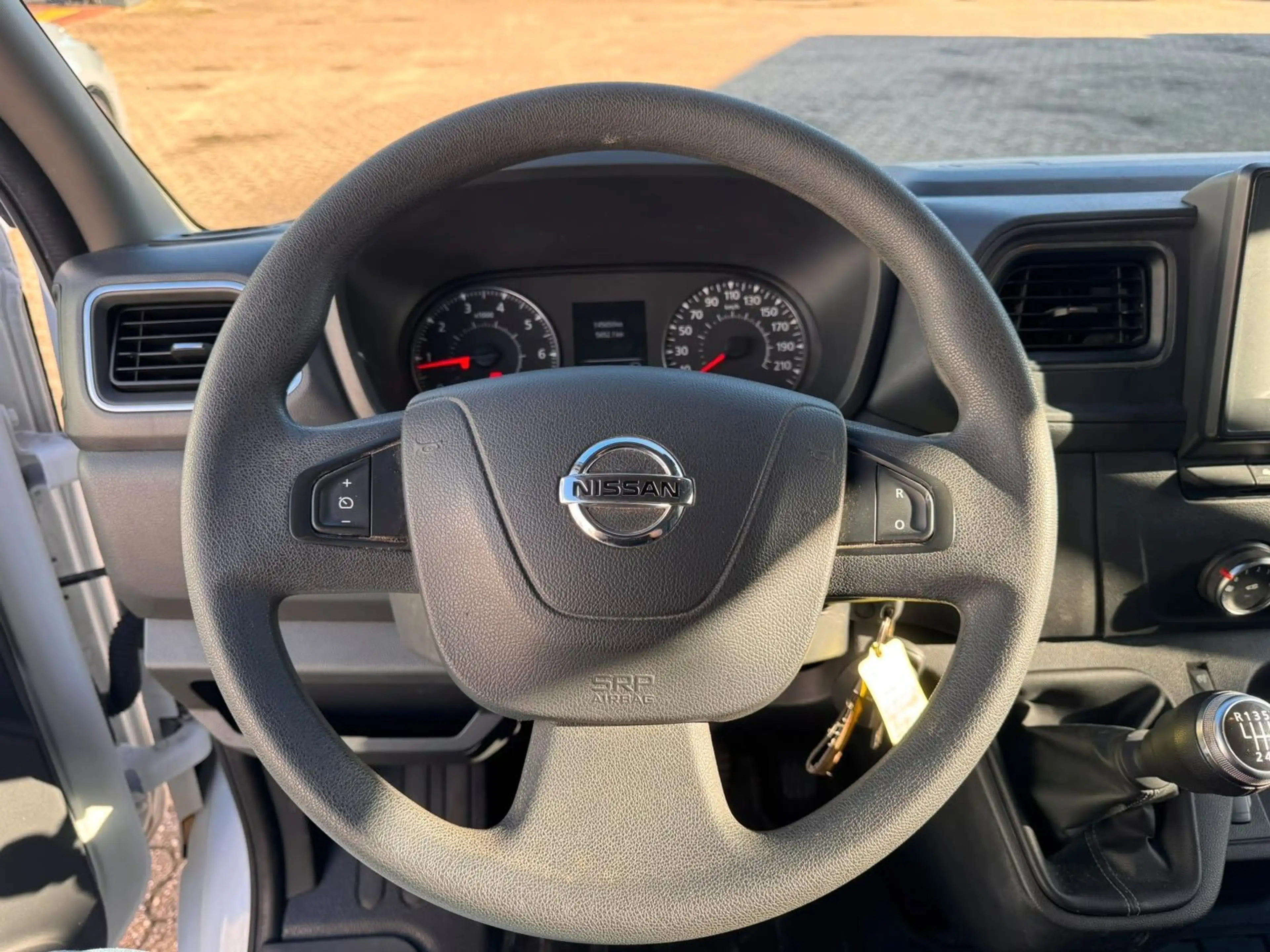 Nissan NV400 Kastenwagen L3H2 3,5t COMFORT — photo 11