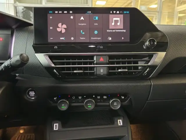 Citroen C4 view 12