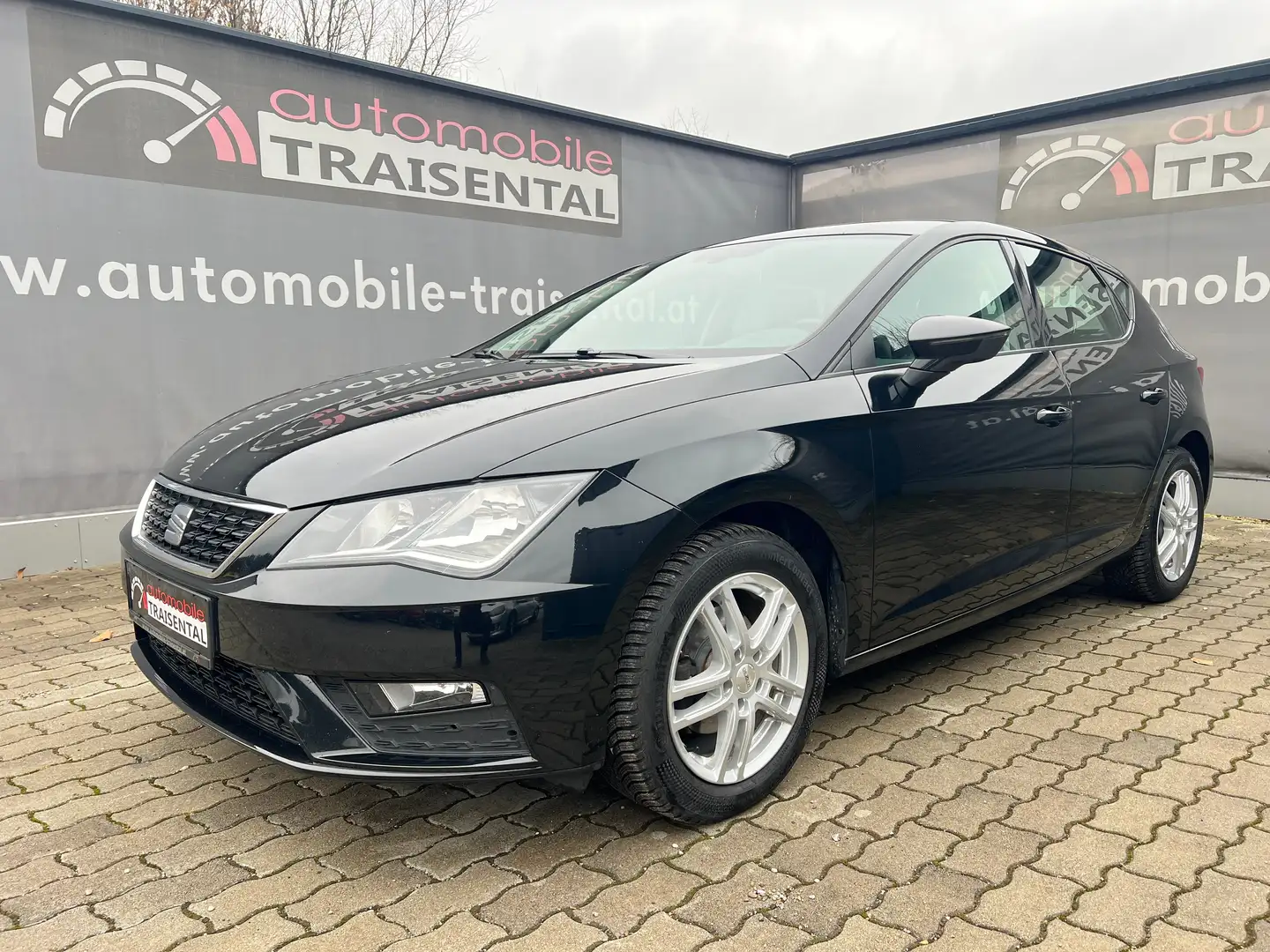 SEAT Leon Leon 1.0 TSI Reference Schwarz - 1