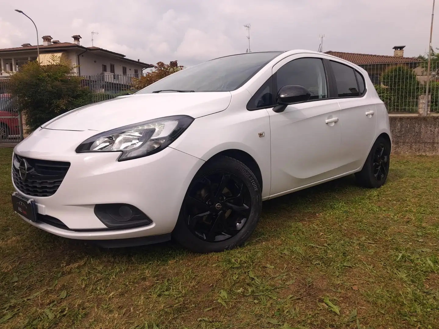 Opel Corsa Corsa 5p 1.2 b-Color Bílá - 1