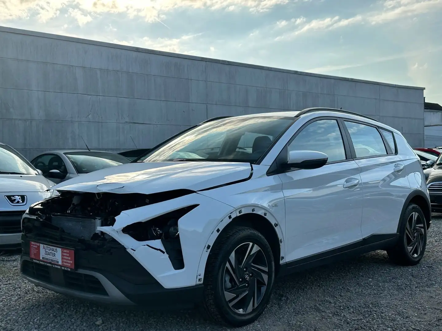 Hyundai BAYON Bayon Select Mild-Hybrid 2WD Weiß - 1