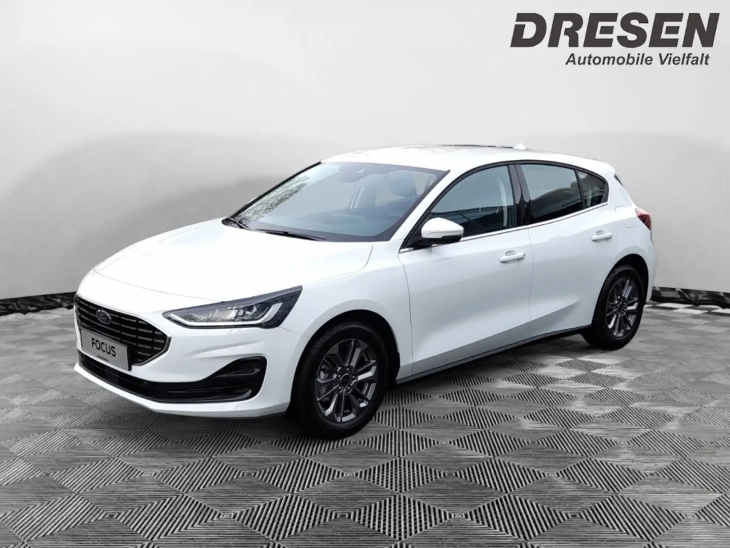 Ford Focus Lim. Titanium 1.0l EcoBoost Navi LED PDC v+h Licht Weiß - 2