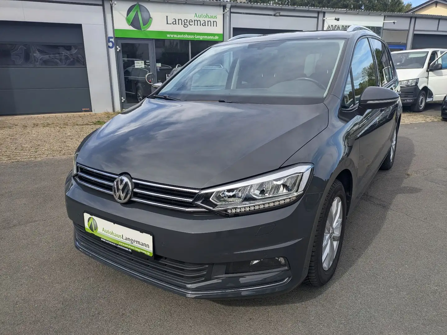 Volkswagen Touran Sound 2.0 TDI NAVI LED ACC APP AHK KAMERA Grau - 2