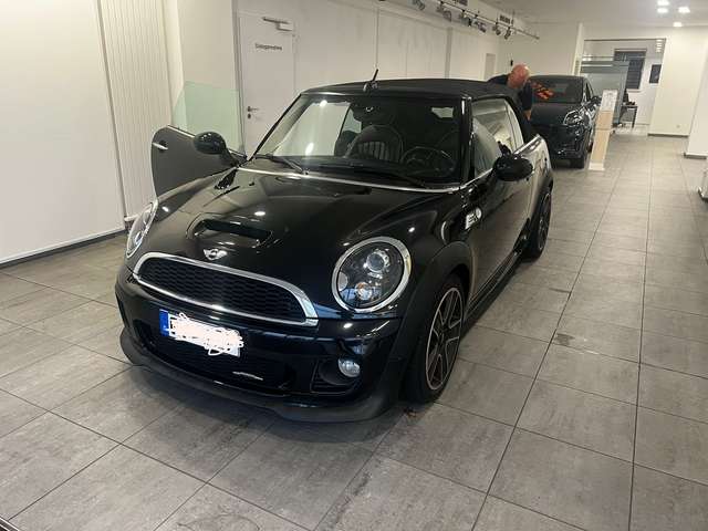 Imagine MINI John Cooper Works Cabrio MINI CABRIO Aut.