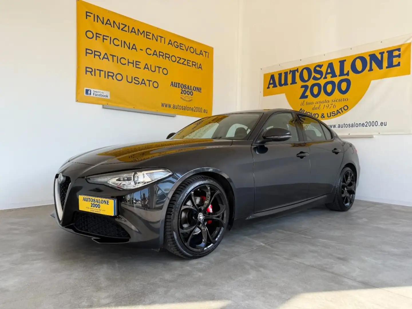 Alfa Romeo Giulia 2.2 Turbodiesel 136 CV AT8 Business NEOPATENTATI Noir - 1