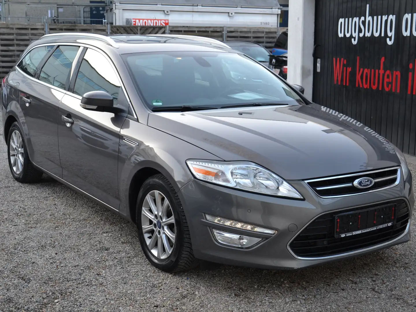Ford Mondeo 2.2 TDCi Titanium 2.Hand Guter Zustand Wartung Neu Braun - 1