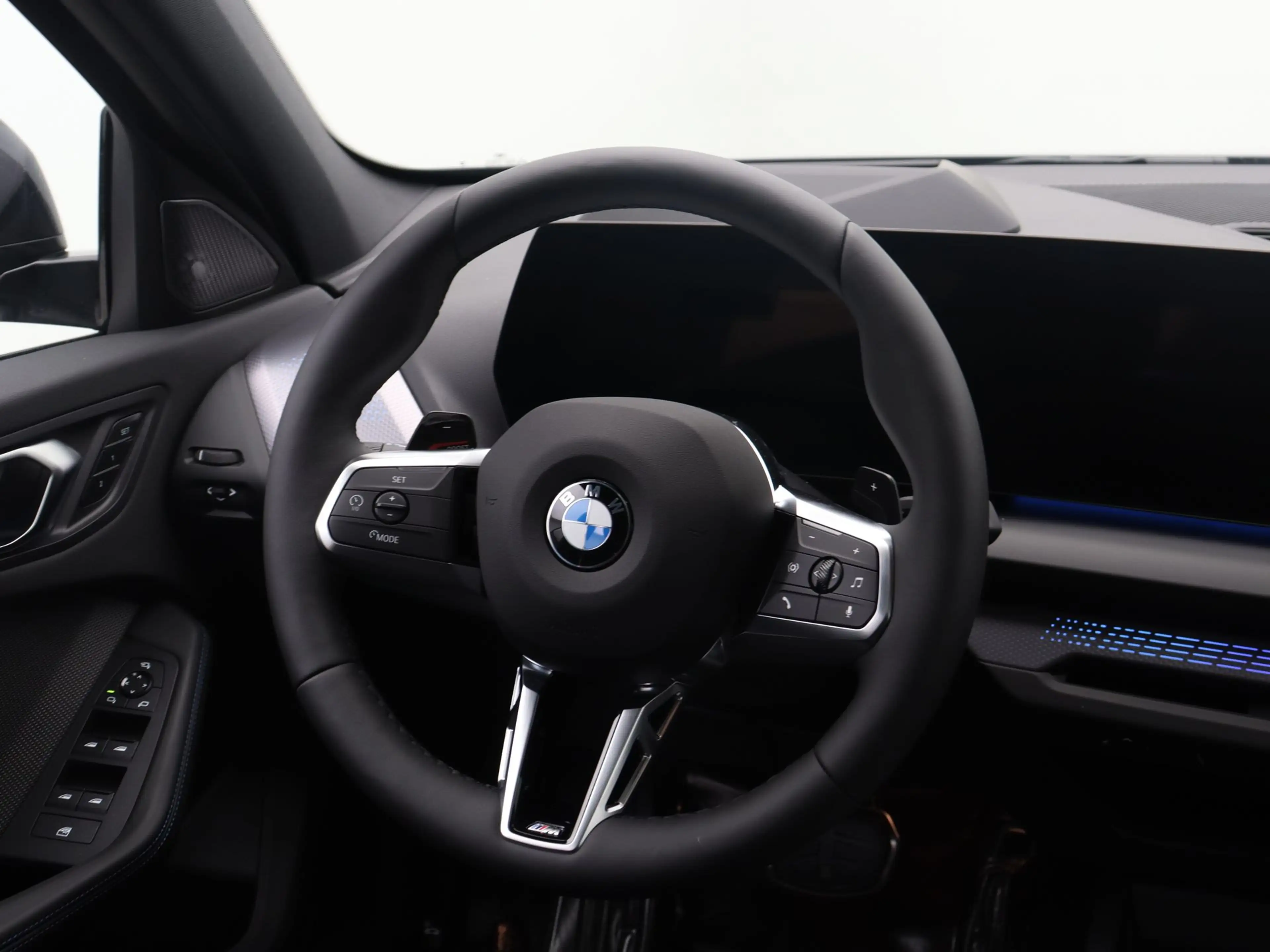 BMW 120 1 Serie CARBON BLACK | M Sport Pro | Harman Kardon — photo 2