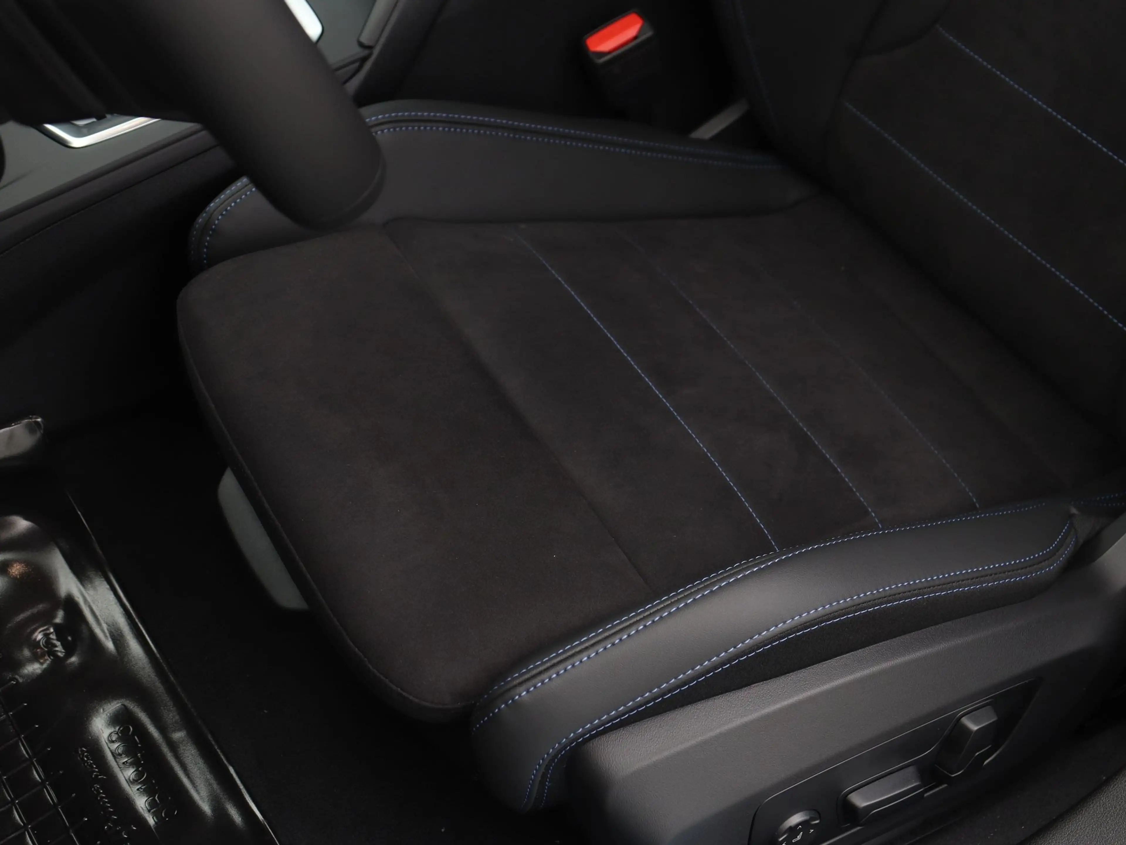BMW 120 1 Serie CARBON BLACK | M Sport Pro | Harman Kardon — photo 15