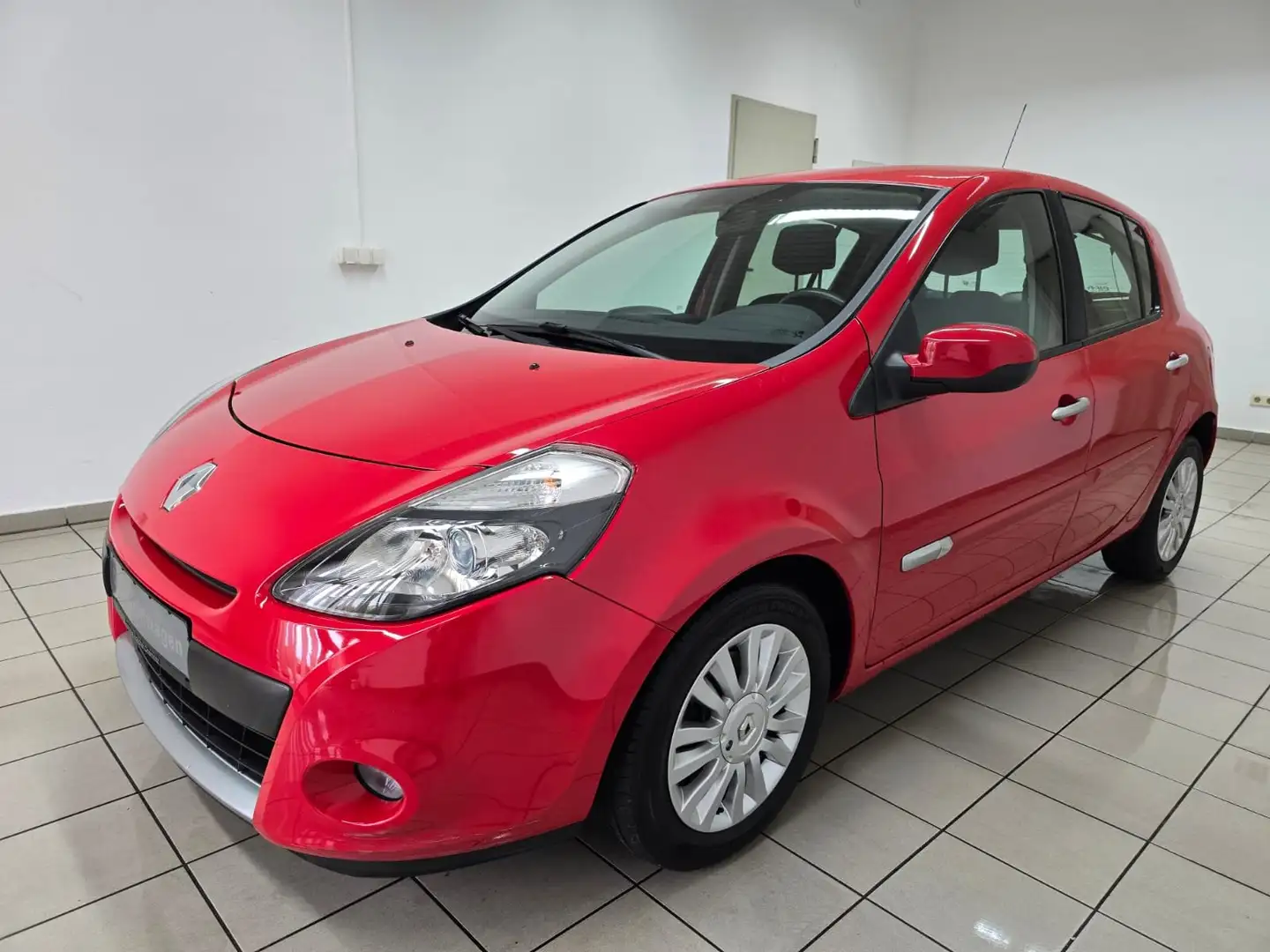 Renault Clio III Dynamique Klima Alufelgen 15" Rouge - 1