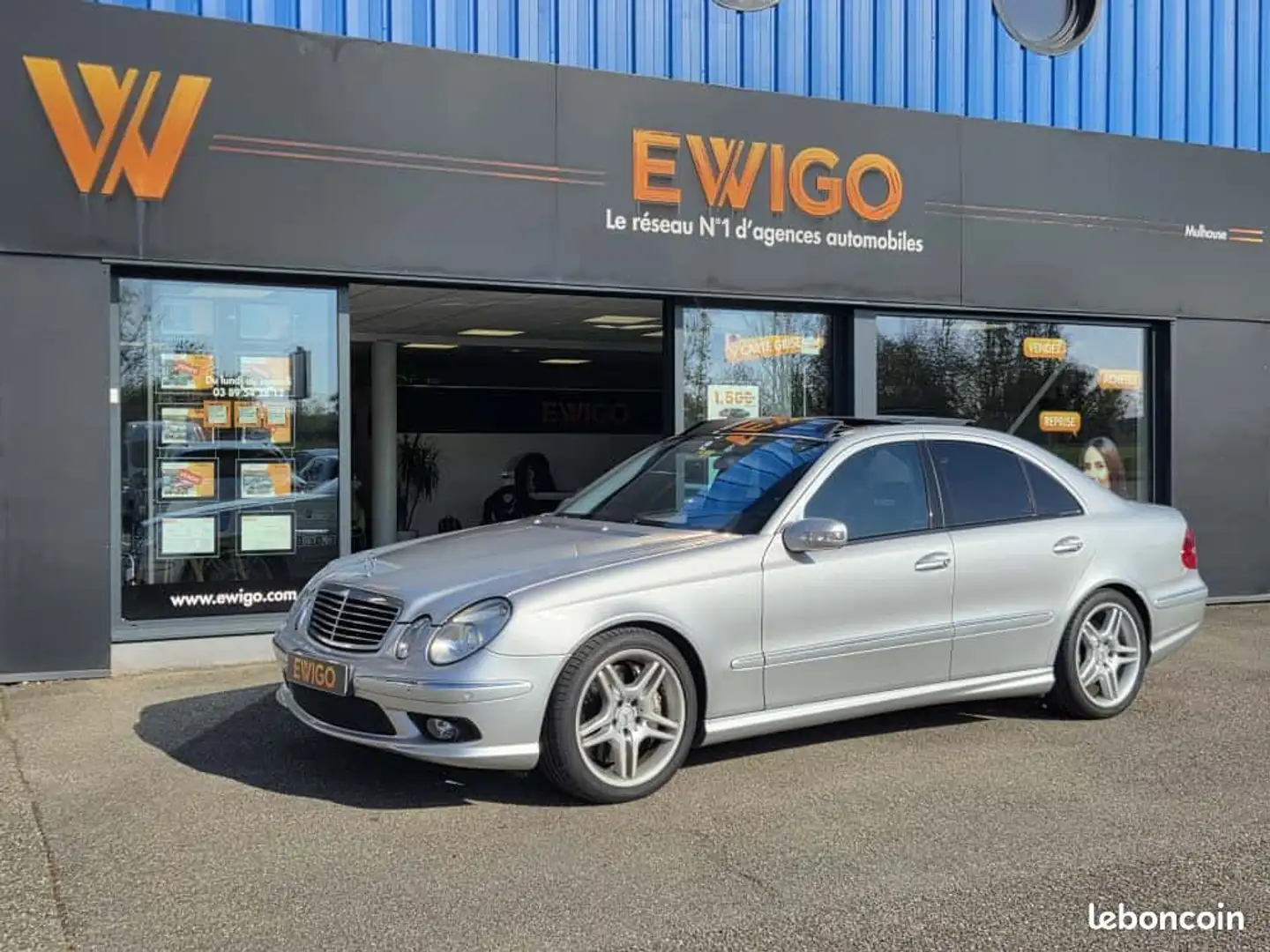 Mercedes-Benz E 55 AMG 5.4 55 475 ch amg bva toit panoramique historique 100% mercedes Gris - 1