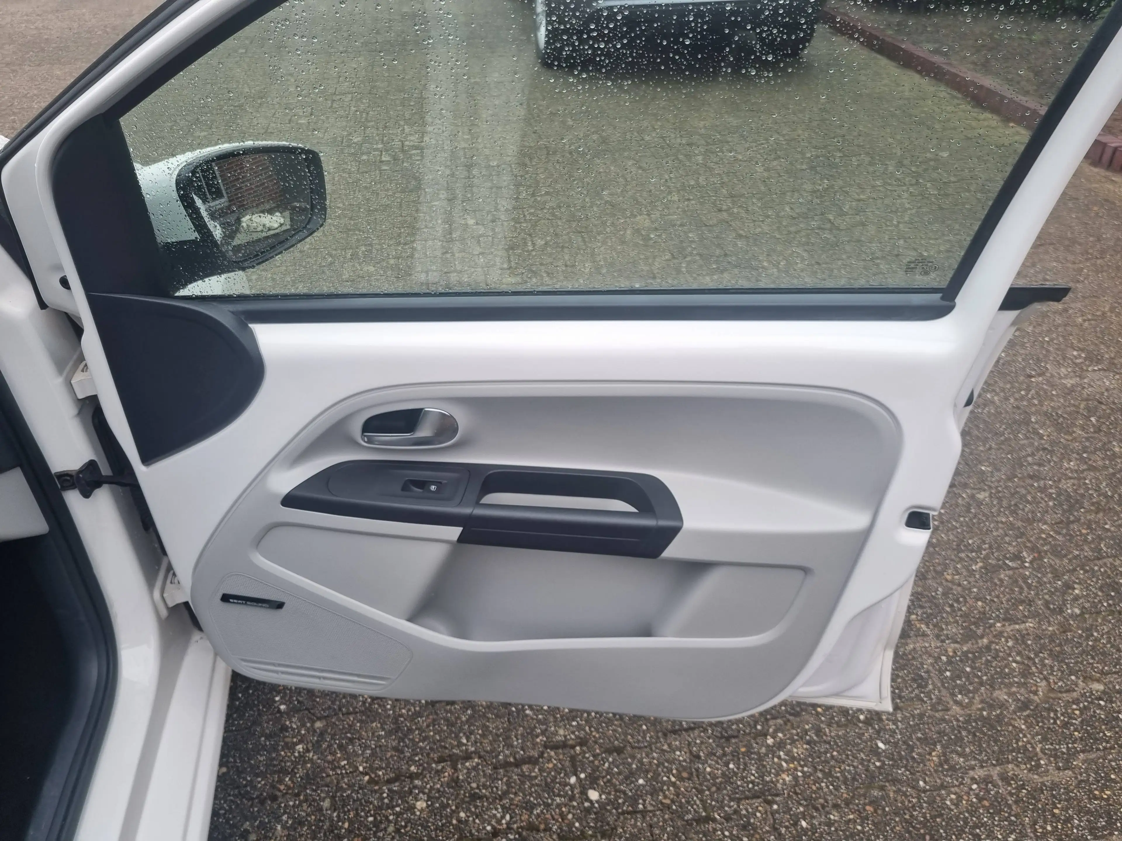 SEAT Mii Mii  5-Türer 1.0 SUN aus 1.HD — photo 20