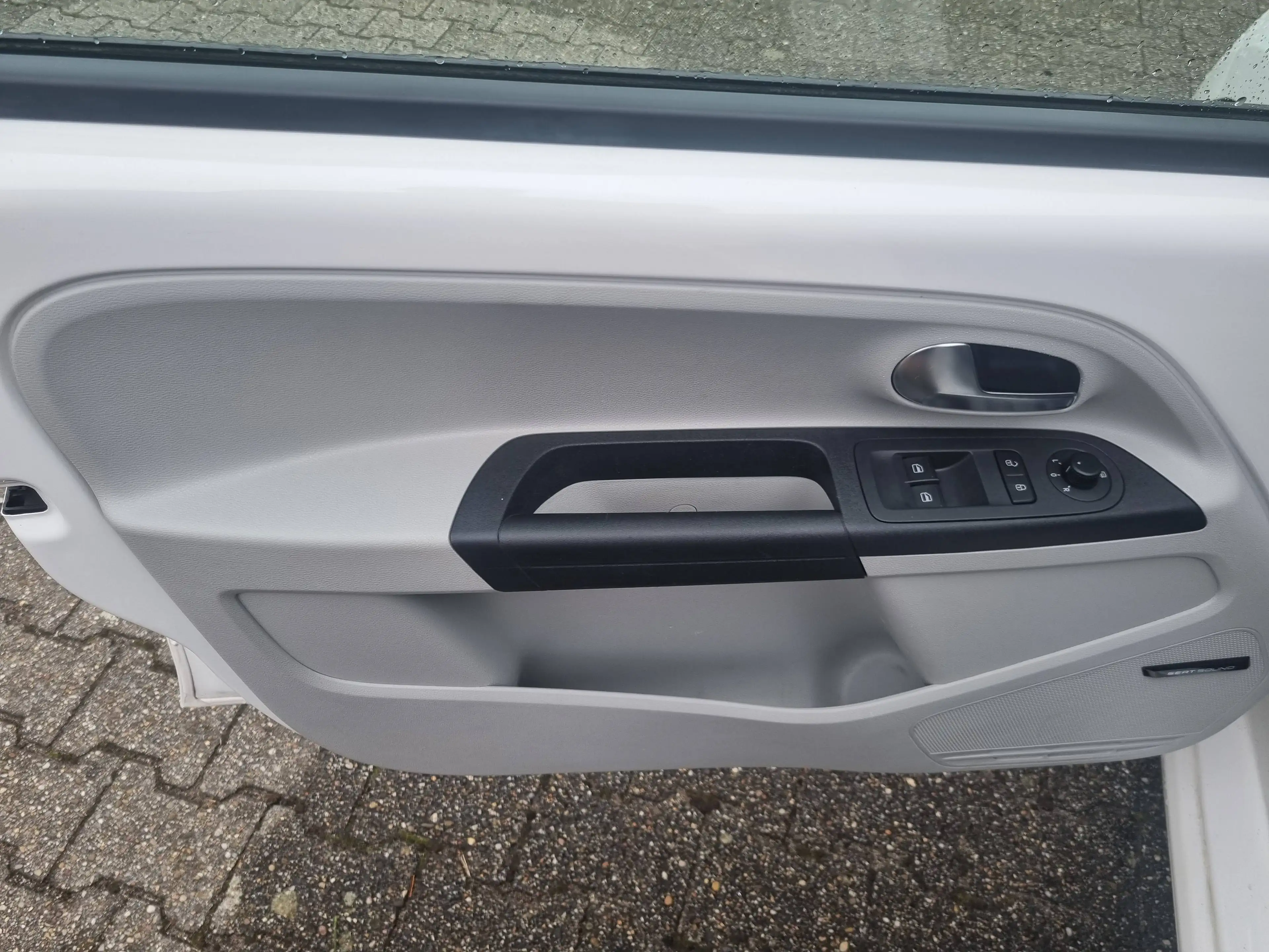 SEAT Mii Mii  5-Türer 1.0 SUN aus 1.HD — photo 4